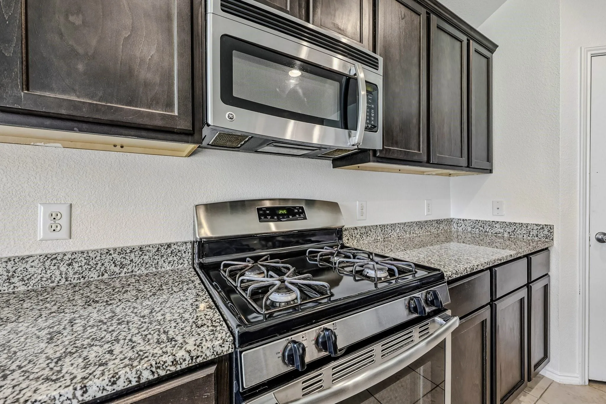 Single Family Residence For Rent in Collin County , 512 Stableford Street, Celina, Texas 75009, 4 Bedroom, 3 Bathroom, 2 Garage spaces, 2,123 Sqft, built in 2015, mls#21386654, Real Estate Agent in Celina, Homes For Rent in Collin county, Homes For Rent in Celina, Realtor in Celina Texas, Real Estate Brokerage Independent Realty Texas, Luminita Cordes Realtor