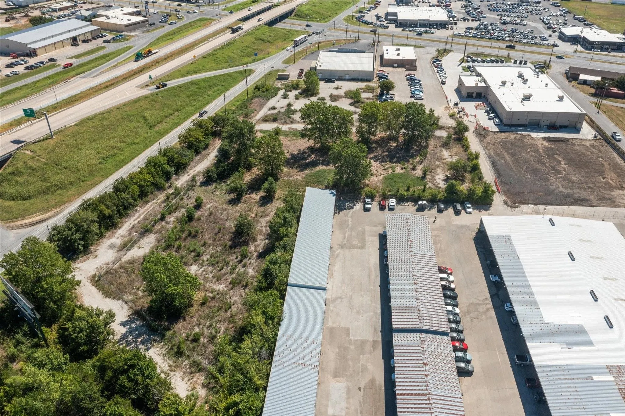 Expansive undeveloped land parcel with highway frontage