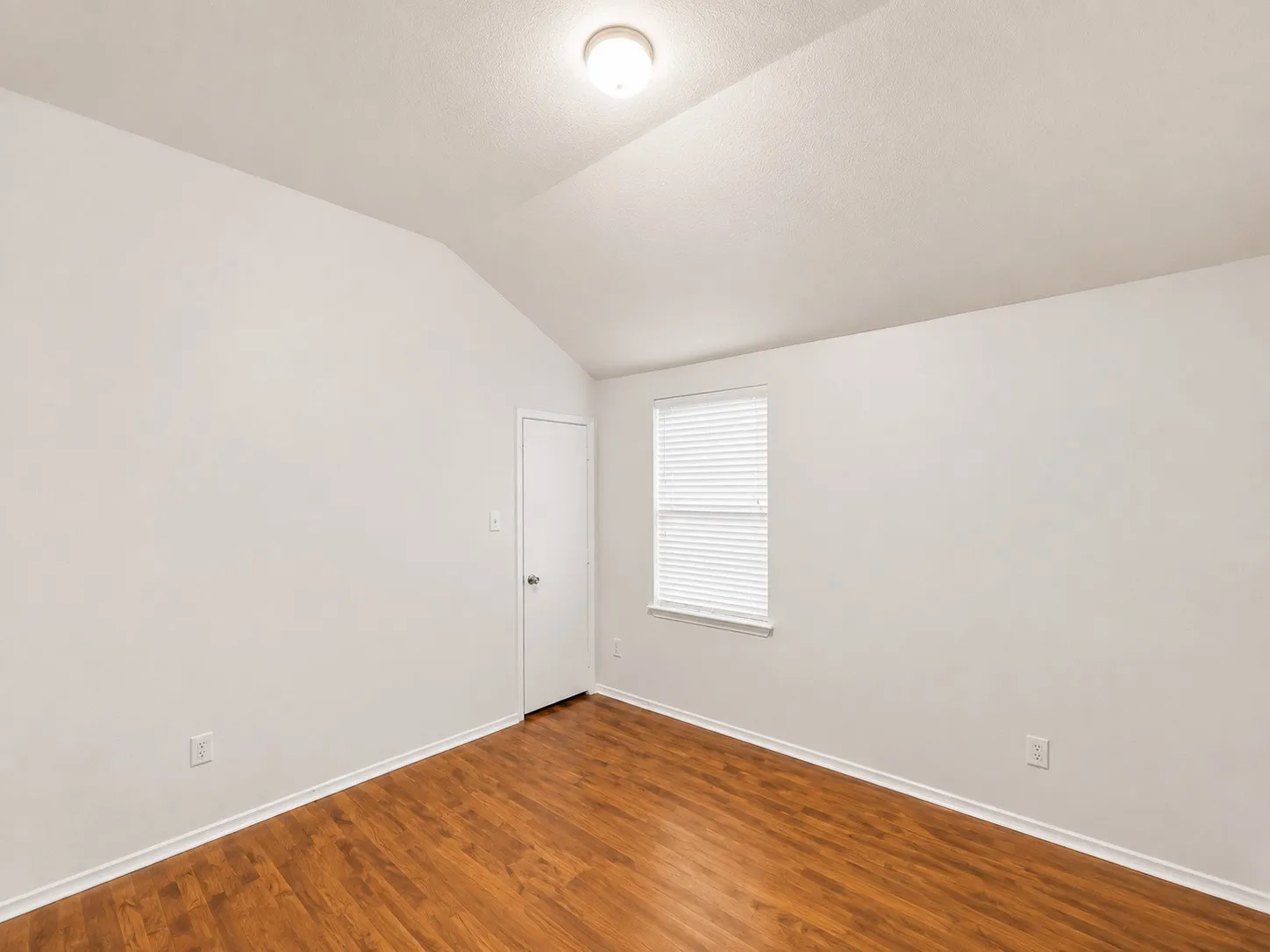 Single Family Residence For Rent in Collin County , 3320 Truman Street, Mc Kinney, Texas 75071, 3 Bedroom, 2 Bathroom, 1 Garage spaces, 1,787 Sqft, built in 2003, mls#21386655, Real Estate Agent in Mc Kinney, Homes For Rent in Collin county, Homes For Rent in Mc Kinney, Realtor in Mc Kinney Texas, Real Estate Brokerage Independent Realty Texas, Luminita Cordes Realtor