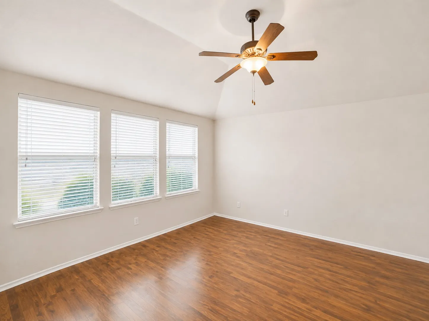 Single Family Residence For Rent in Collin County , 3320 Truman Street, Mc Kinney, Texas 75071, 3 Bedroom, 2 Bathroom, 1 Garage spaces, 1,787 Sqft, built in 2003, mls#21386655, Real Estate Agent in Mc Kinney, Homes For Rent in Collin county, Homes For Rent in Mc Kinney, Realtor in Mc Kinney Texas, Real Estate Brokerage Independent Realty Texas, Luminita Cordes Realtor