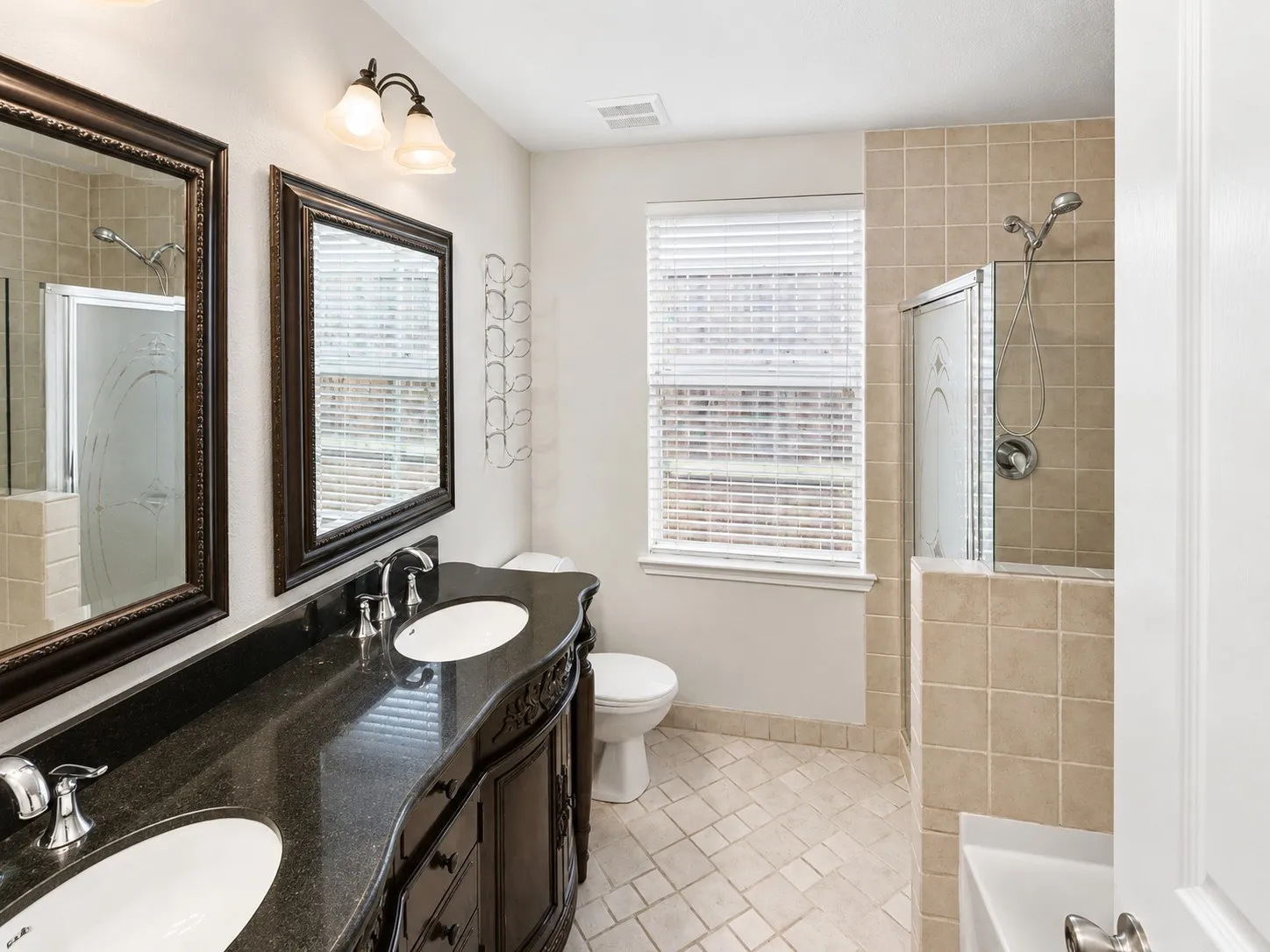 Single Family Residence For Rent in Collin County , 3320 Truman Street, Mc Kinney, Texas 75071, 3 Bedroom, 2 Bathroom, 1 Garage spaces, 1,787 Sqft, built in 2003, mls#21386655, Real Estate Agent in Mc Kinney, Homes For Rent in Collin county, Homes For Rent in Mc Kinney, Realtor in Mc Kinney Texas, Real Estate Brokerage Independent Realty Texas, Luminita Cordes Realtor