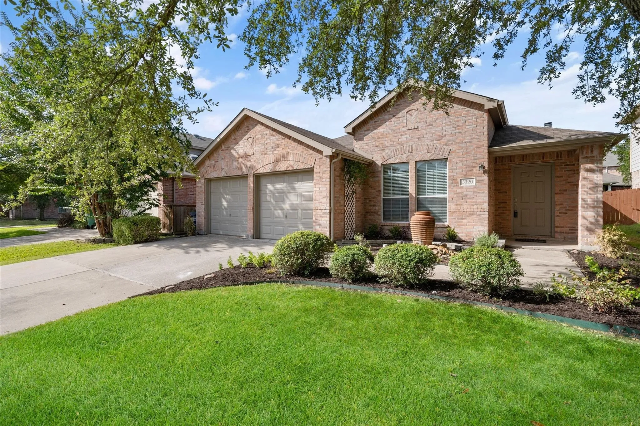 Single Family Residence For Rent in Collin County , 3320 Truman Street, Mc Kinney, Texas 75071, 3 Bedroom, 2 Bathroom, 1 Garage spaces, 1,787 Sqft, built in 2003, mls#21386655, Real Estate Agent in Mc Kinney, Homes For Rent in Collin county, Homes For Rent in Mc Kinney, Realtor in Mc Kinney Texas, Real Estate Brokerage Independent Realty Texas, Luminita Cordes Realtor