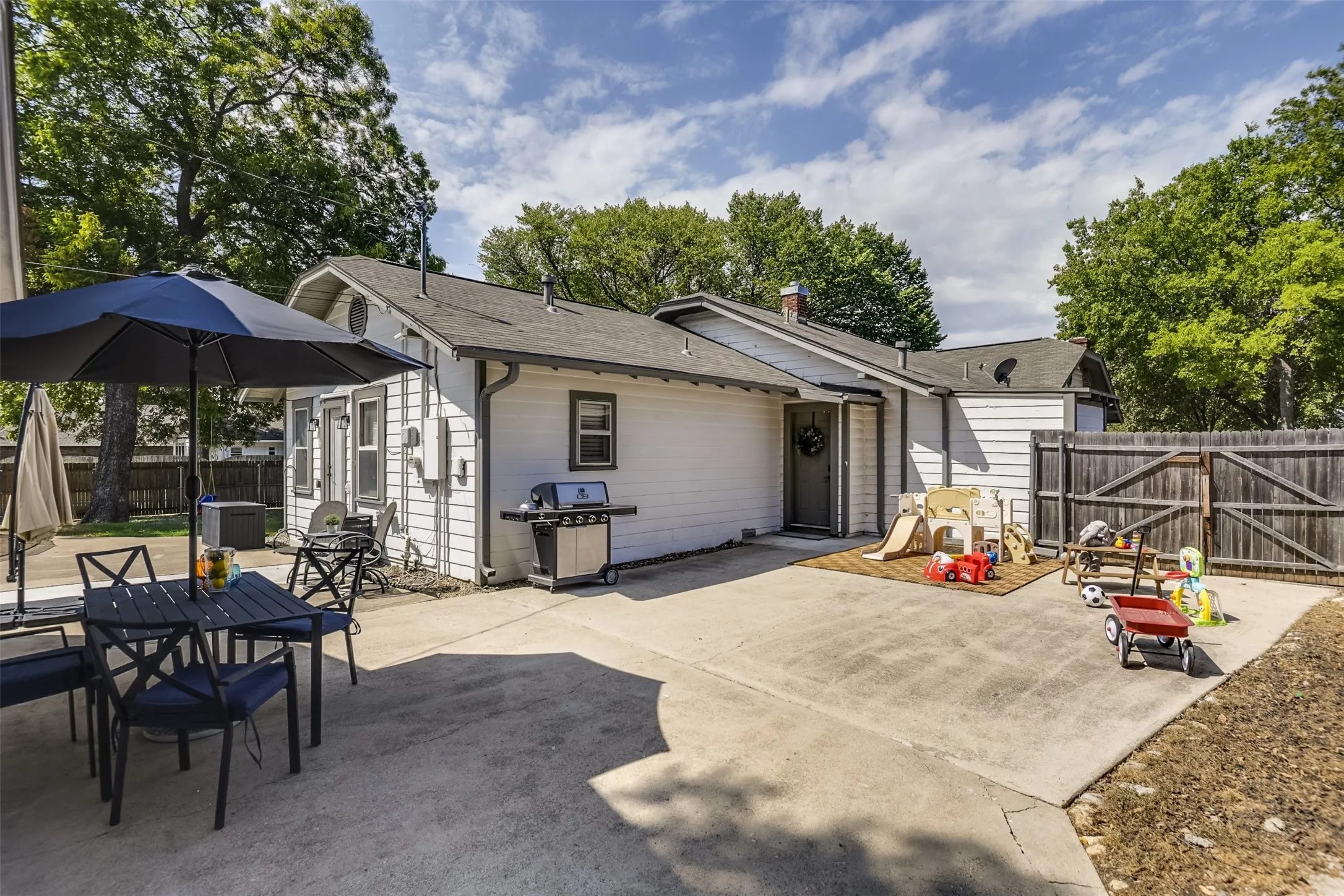 A fun-filled play area tucked away from the pool gives little ones their own space to play and enjoy the outdoors.  OR create an outdoor kitchen and grilling station for effortless entertaining.