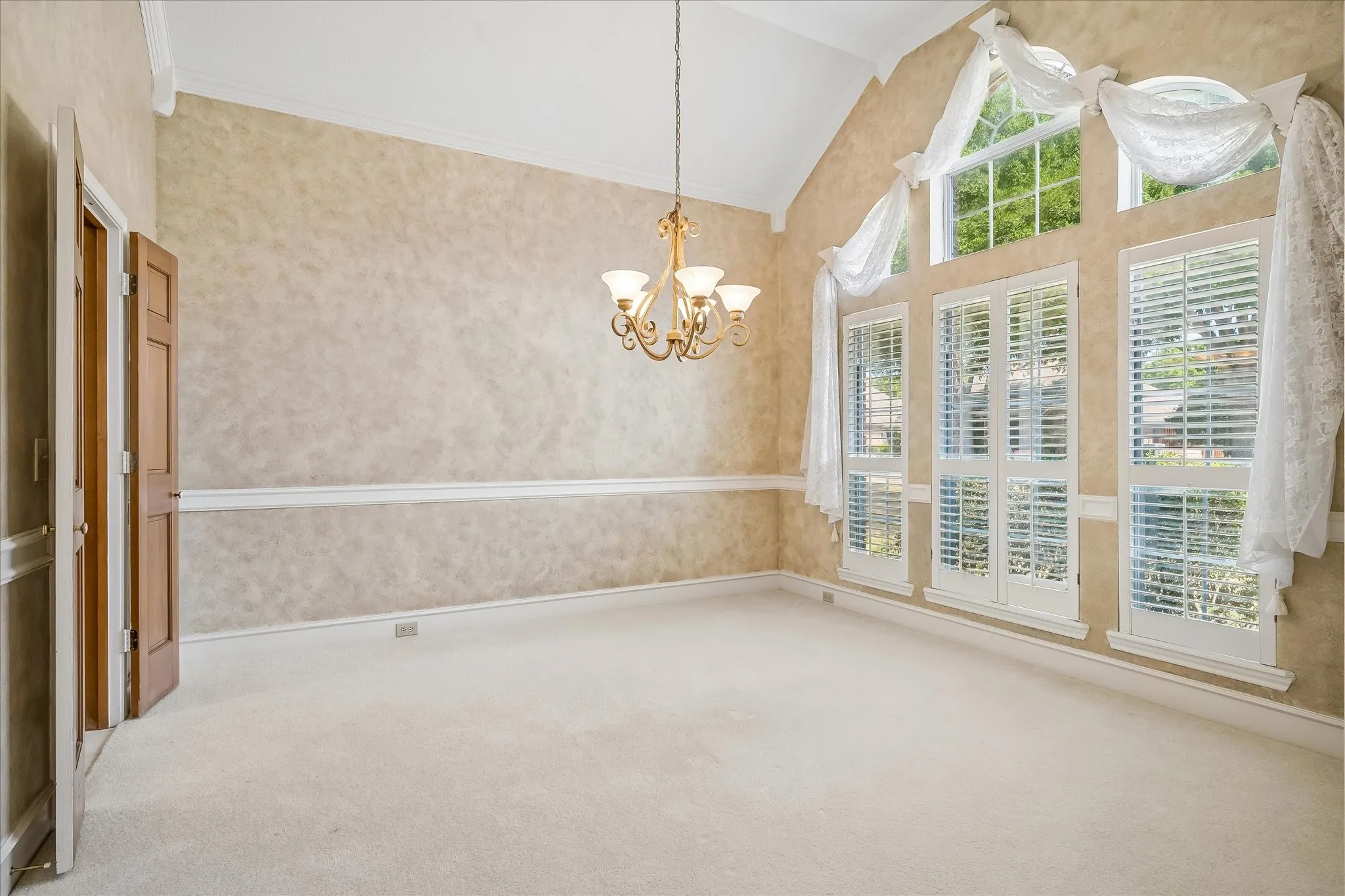 Single Family Residence For Sale in Collin County , 3417 Alsten Lane, Plano, Texas 75093, 4 Bedroom, 3 Bathroom, 3 Garage spaces, 3,434 Sqft, built in 1988, mls#21378819, Real Estate Agent in Plano, Homes For Sale in Collin county, Homes For Sale in Plano, Realtor in Plano Texas, Real Estate Brokerage Independent Realty Texas, Luminita Cordes Realtor