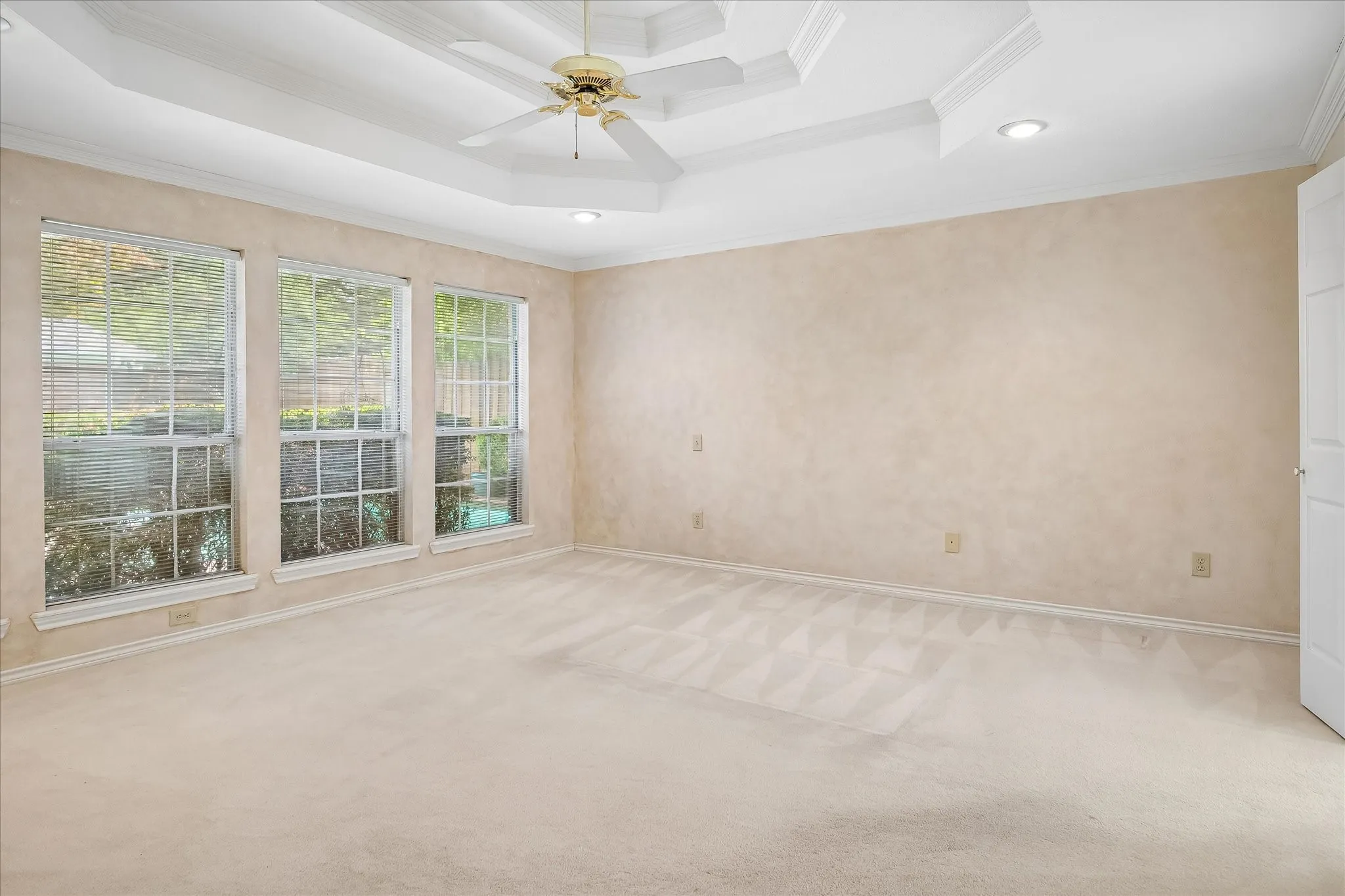 Single Family Residence For Sale in Collin County , 3417 Alsten Lane, Plano, Texas 75093, 4 Bedroom, 3 Bathroom, 3 Garage spaces, 3,434 Sqft, built in 1988, mls#21378819, Real Estate Agent in Plano, Homes For Sale in Collin county, Homes For Sale in Plano, Realtor in Plano Texas, Real Estate Brokerage Independent Realty Texas, Luminita Cordes Realtor