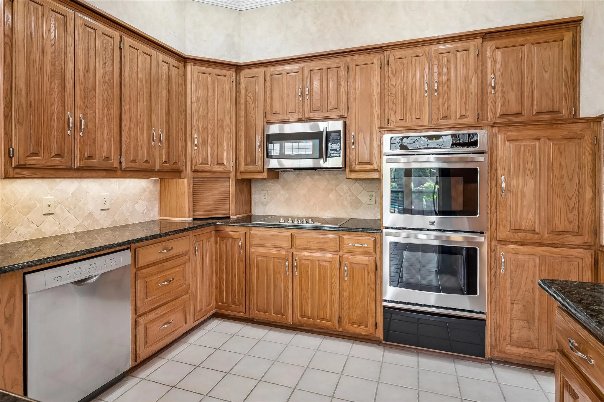 Single Family Residence For Sale in Collin County , 3417 Alsten Lane, Plano, Texas 75093, 4 Bedroom, 3 Bathroom, 3 Garage spaces, 3,434 Sqft, built in 1988, mls#21378819, Real Estate Agent in Plano, Homes For Sale in Collin county, Homes For Sale in Plano, Realtor in Plano Texas, Real Estate Brokerage Independent Realty Texas, Luminita Cordes Realtor