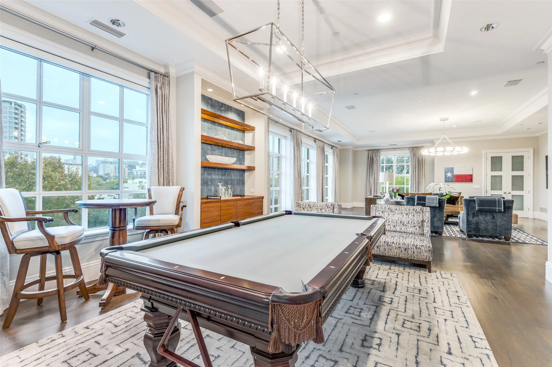 Condominium For Sale in Dallas County , 2801 Turtle Creek Boulevard 3E, Dallas, Texas 75219, 2 Bedroom, 3 Bathroom, 2 Garage spaces, 5,256 Sqft, built in 1992, mls#21385425, Real Estate Agent in Dallas, Homes For Sale in Dallas county, Homes For Sale in Dallas, Realtor in Dallas Texas, Real Estate Brokerage Independent Realty Texas, Luminita Cordes Realtor