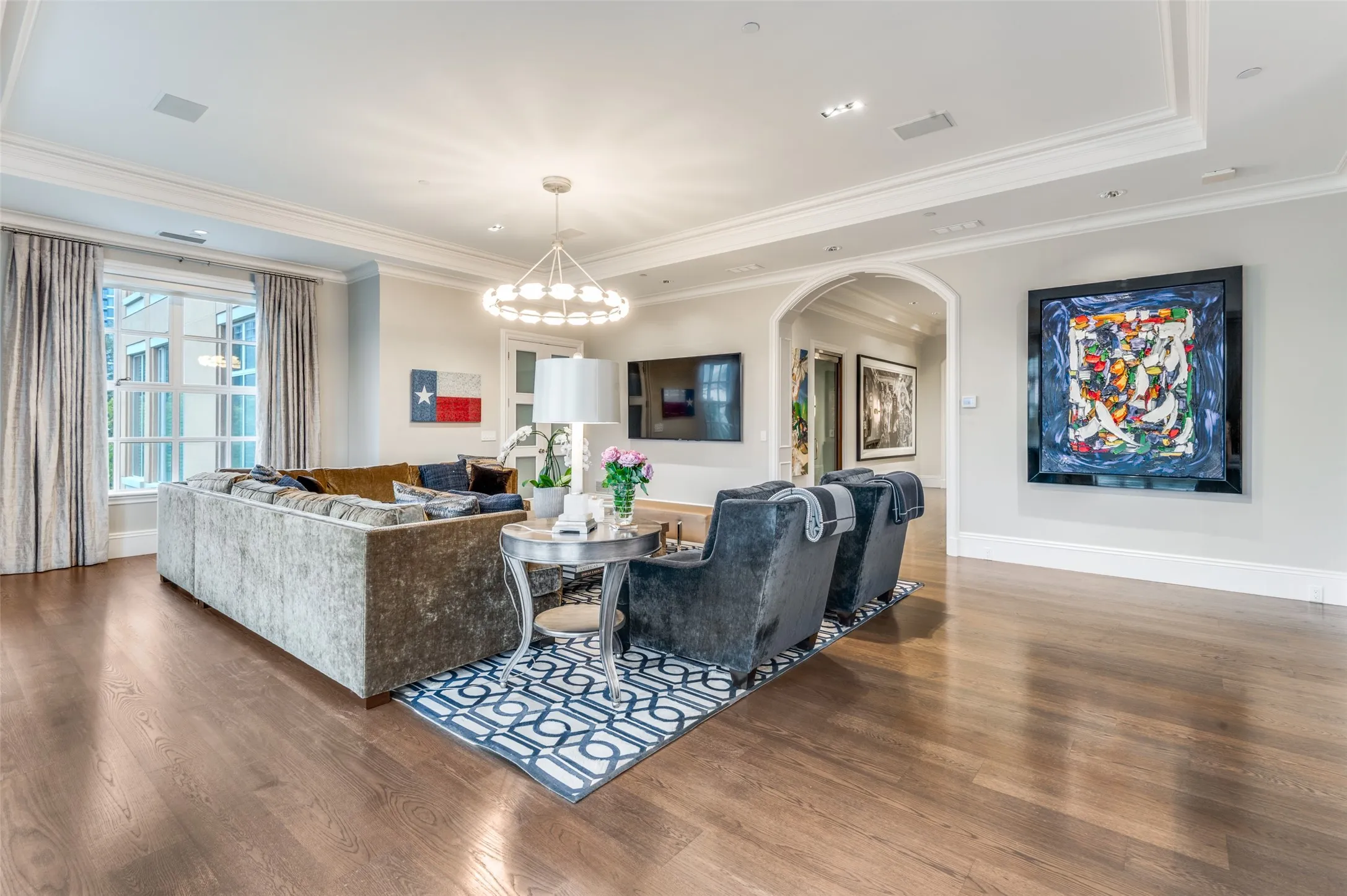 Condominium For Sale in Dallas County , 2801 Turtle Creek Boulevard 3E, Dallas, Texas 75219, 2 Bedroom, 3 Bathroom, 2 Garage spaces, 5,256 Sqft, built in 1992, mls#21385425, Real Estate Agent in Dallas, Homes For Sale in Dallas county, Homes For Sale in Dallas, Realtor in Dallas Texas, Real Estate Brokerage Independent Realty Texas, Luminita Cordes Realtor