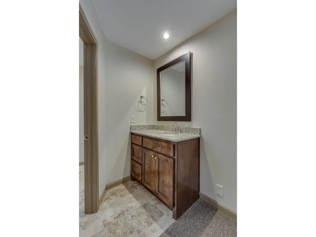 Duplex For Rent in Tarrant County , 414 Bluegrass Lane, Euless, Texas 76039, 2 Bedroom, 1 Bathroom, Garage spaces, 990 Sqft, built in 1981, mls#21343554, Real Estate Agent in Euless, Homes For Rent in Tarrant county, Homes For Rent in Euless, Realtor in Euless Texas, Real Estate Brokerage Independent Realty Texas, Luminita Cordes Realtor