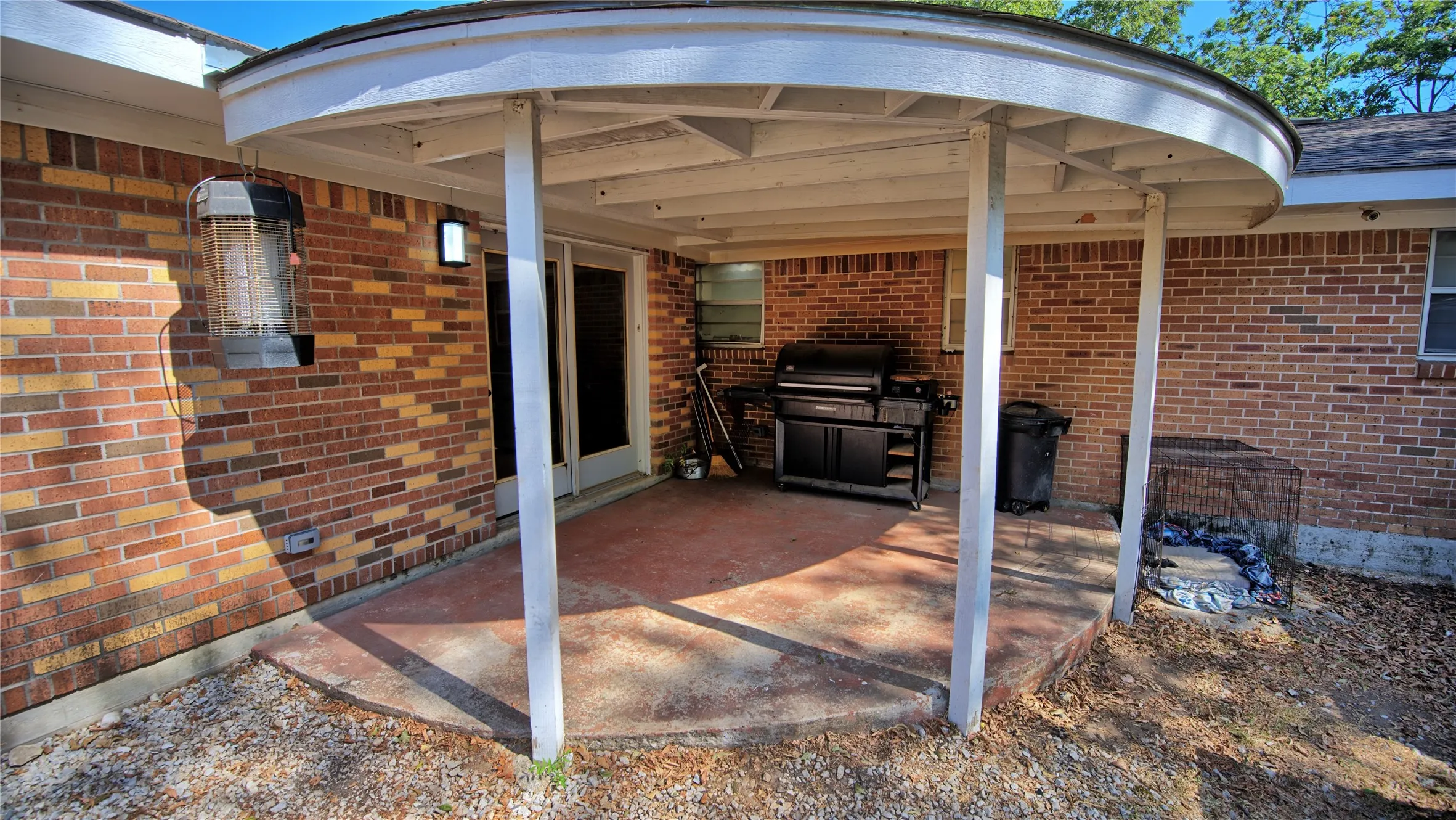 Single Family Residence For Sale in Montague County , 105 E Pecan Street, St Jo, Texas 76265, 4 Bedroom, 2 Bathroom, 2 Garage spaces, 2,606 Sqft, built in 1970, mls#21386668, Real Estate Agent in St Jo, Homes For Sale in Montague county, Homes For Sale in St Jo, Realtor in St Jo Texas, Real Estate Brokerage Independent Realty Texas, Luminita Cordes Realtor