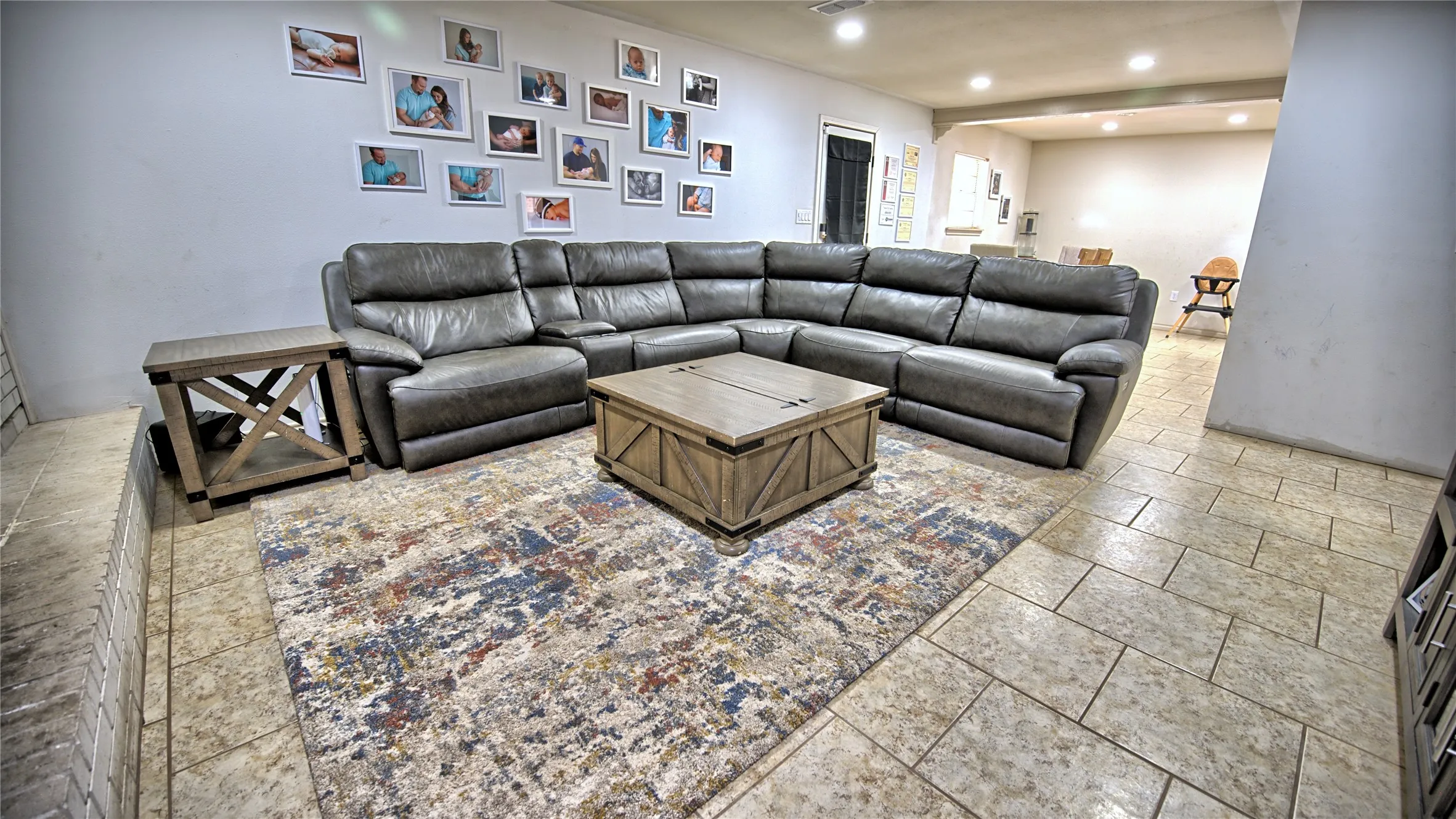Single Family Residence For Sale in Montague County , 105 E Pecan Street, St Jo, Texas 76265, 4 Bedroom, 2 Bathroom, 2 Garage spaces, 2,606 Sqft, built in 1970, mls#21386668, Real Estate Agent in St Jo, Homes For Sale in Montague county, Homes For Sale in St Jo, Realtor in St Jo Texas, Real Estate Brokerage Independent Realty Texas, Luminita Cordes Realtor