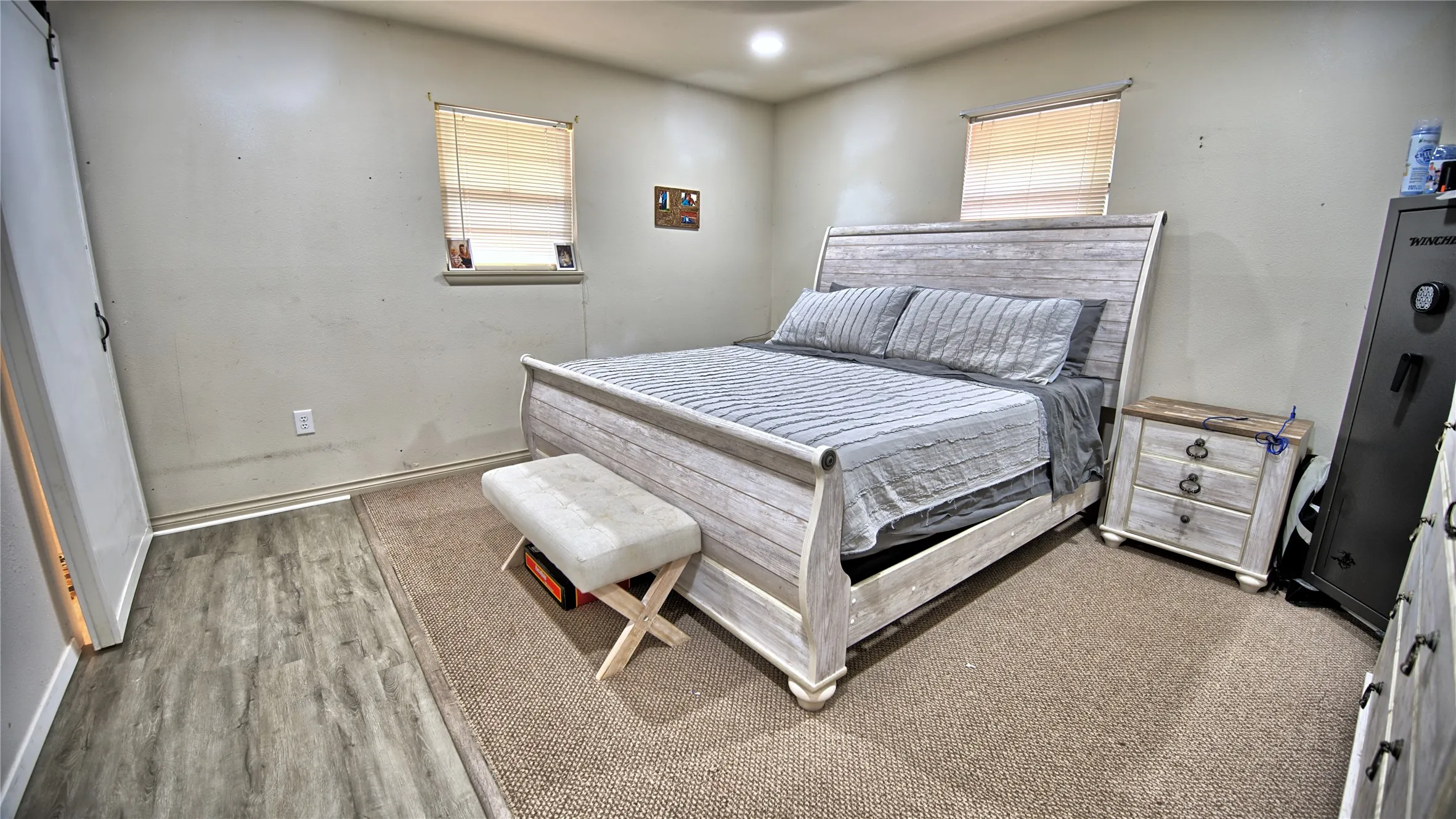 Single Family Residence For Sale in Montague County , 105 E Pecan Street, St Jo, Texas 76265, 4 Bedroom, 2 Bathroom, 2 Garage spaces, 2,606 Sqft, built in 1970, mls#21386668, Real Estate Agent in St Jo, Homes For Sale in Montague county, Homes For Sale in St Jo, Realtor in St Jo Texas, Real Estate Brokerage Independent Realty Texas, Luminita Cordes Realtor