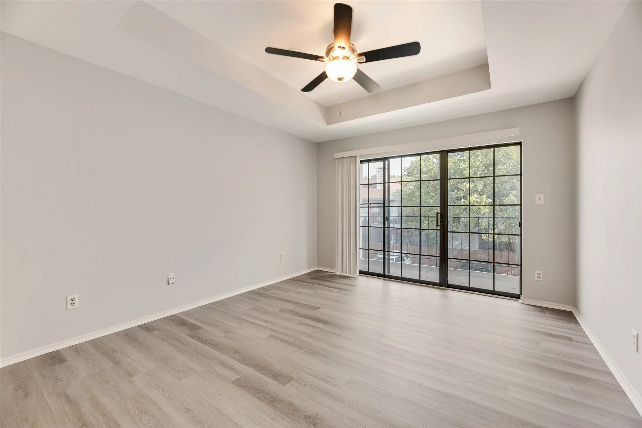 Condominium For Rent in Dallas County , 5100 Verde Valley Lane 255, Dallas, Texas 75254, 2 Bedroom, 2 Bathroom, Garage spaces, 1,154 Sqft, built in 1982, mls#21379291, Real Estate Agent in Dallas, Homes For Rent in Dallas county, Homes For Rent in Dallas, Realtor in Dallas Texas, Real Estate Brokerage Independent Realty Texas, Luminita Cordes Realtor