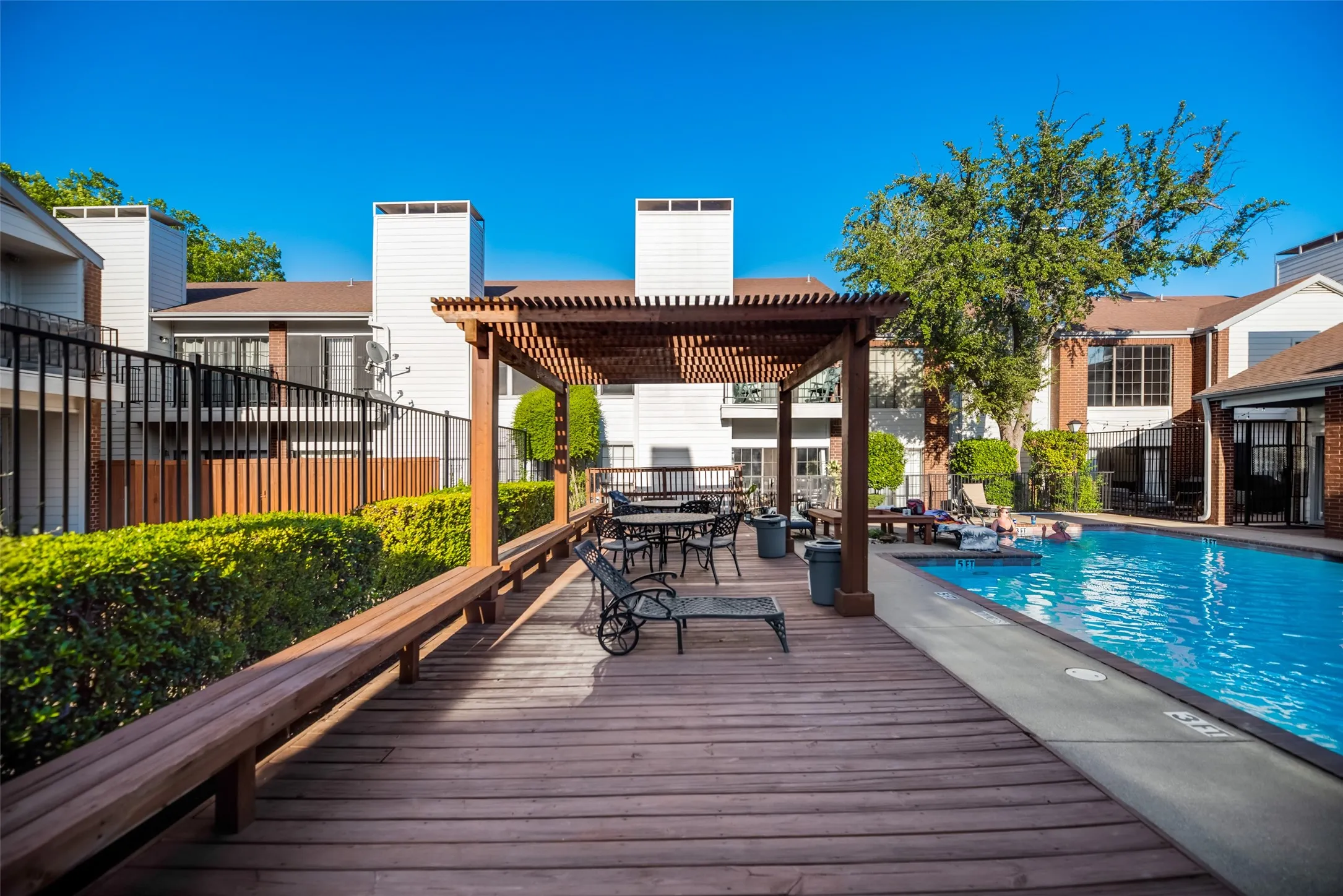 Condominium For Rent in Dallas County , 5100 Verde Valley Lane 255, Dallas, Texas 75254, 2 Bedroom, 2 Bathroom, Garage spaces, 1,154 Sqft, built in 1982, mls#21379291, Real Estate Agent in Dallas, Homes For Rent in Dallas county, Homes For Rent in Dallas, Realtor in Dallas Texas, Real Estate Brokerage Independent Realty Texas, Luminita Cordes Realtor
