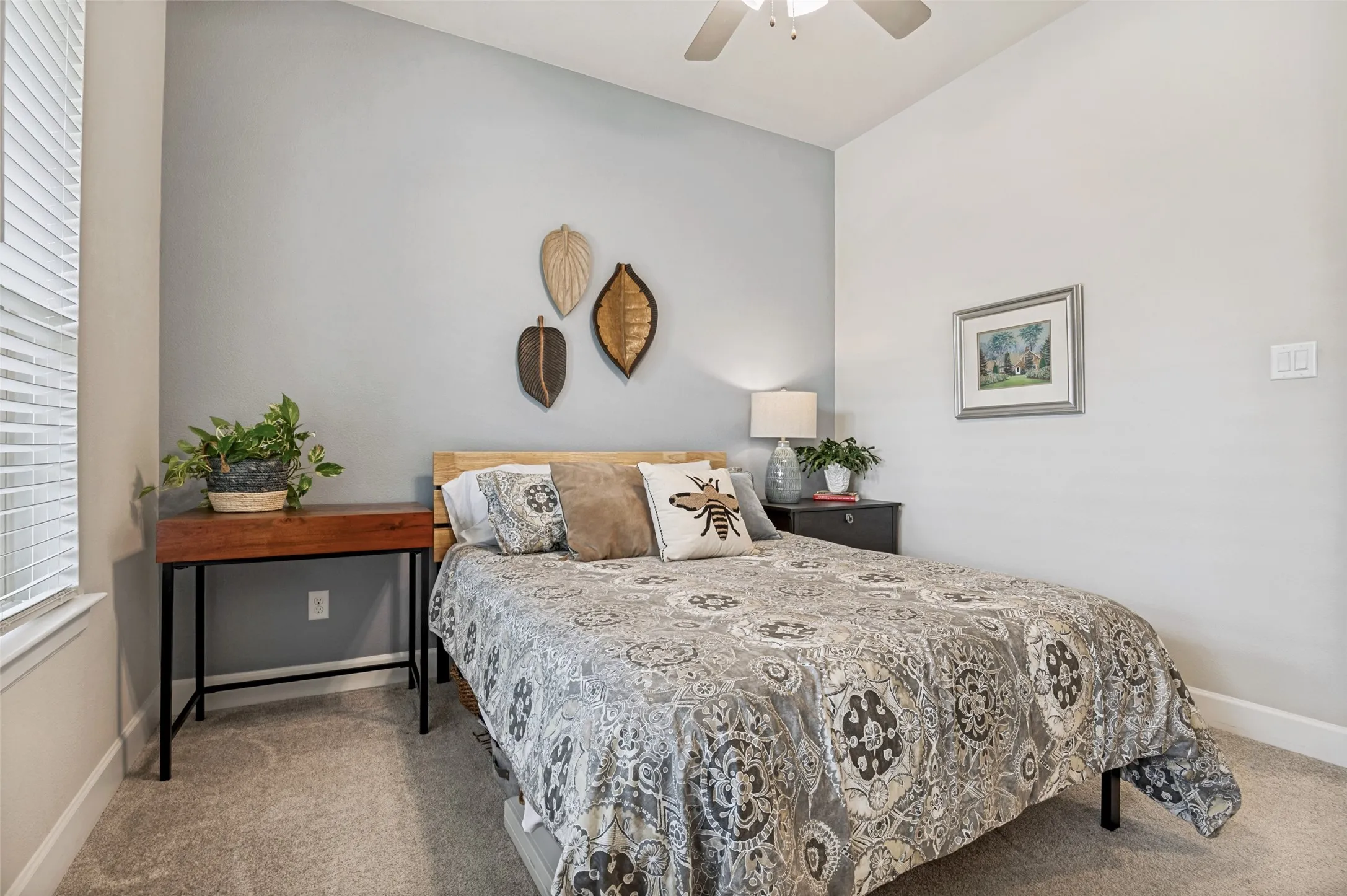 Single Family Residence For Sale in Tarrant County , 4810 Emerald Grove, Arlington, Texas 76005, 2 Bedroom, 2 Bathroom, 2 Garage spaces, 2,250 Sqft, built in 2022, mls#21386676, Real Estate Agent in Arlington, Homes For Sale in Tarrant county, Homes For Sale in Arlington, Realtor in Arlington Texas, Real Estate Brokerage Independent Realty Texas, Luminita Cordes Realtor
