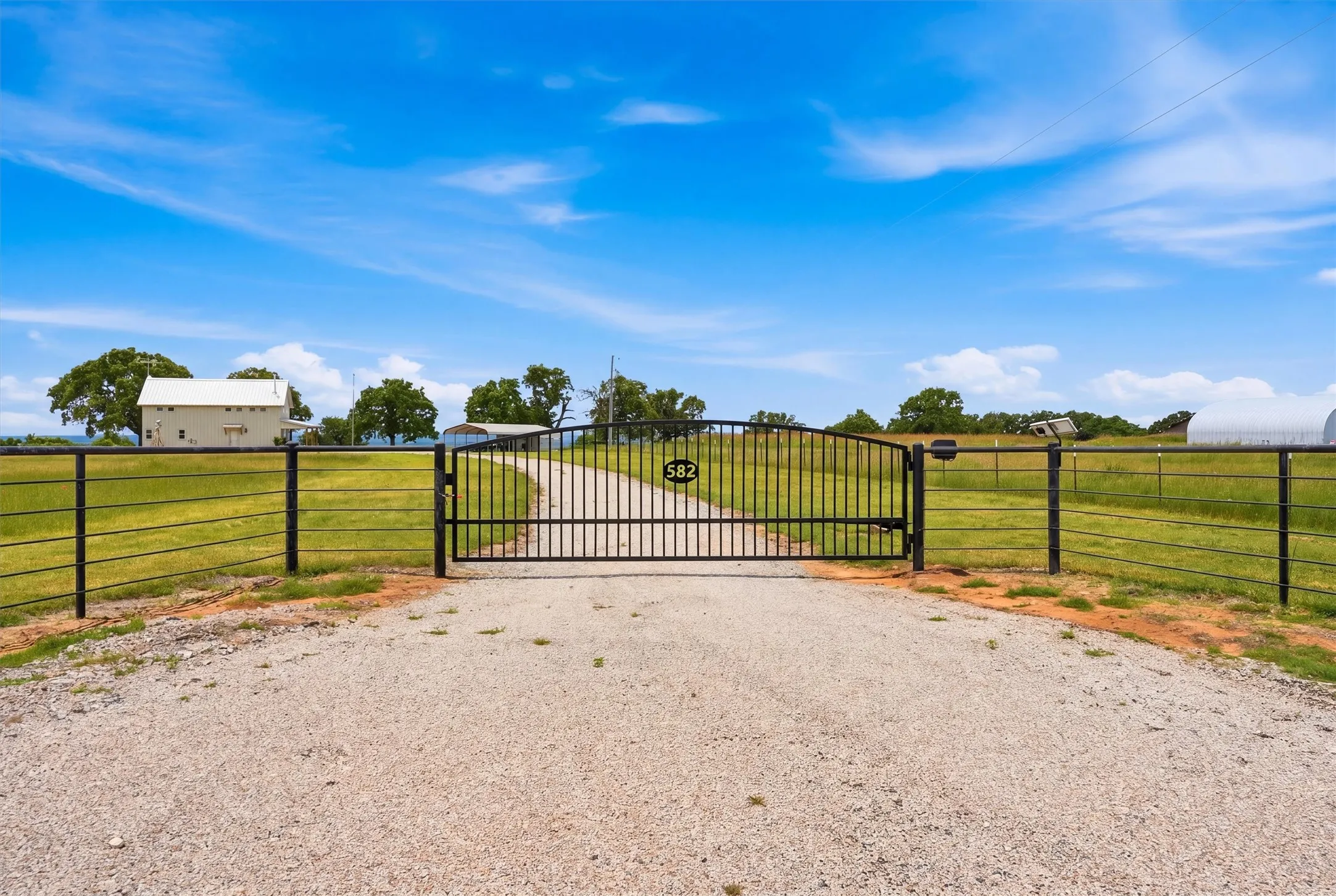 Single Family Residence For Sale in Palo Pinto County , 582 Clara Lane, Santo, Texas 76472, 1 Bedroom, 1 Bathroom, 2 Garage spaces, 1,067 Sqft, built in 2020, mls#21385910, Real Estate Agent in Santo, Homes For Sale in Palo Pinto county, Homes For Sale in Santo, Realtor in Santo Texas, Real Estate Brokerage Independent Realty Texas, Luminita Cordes Realtor