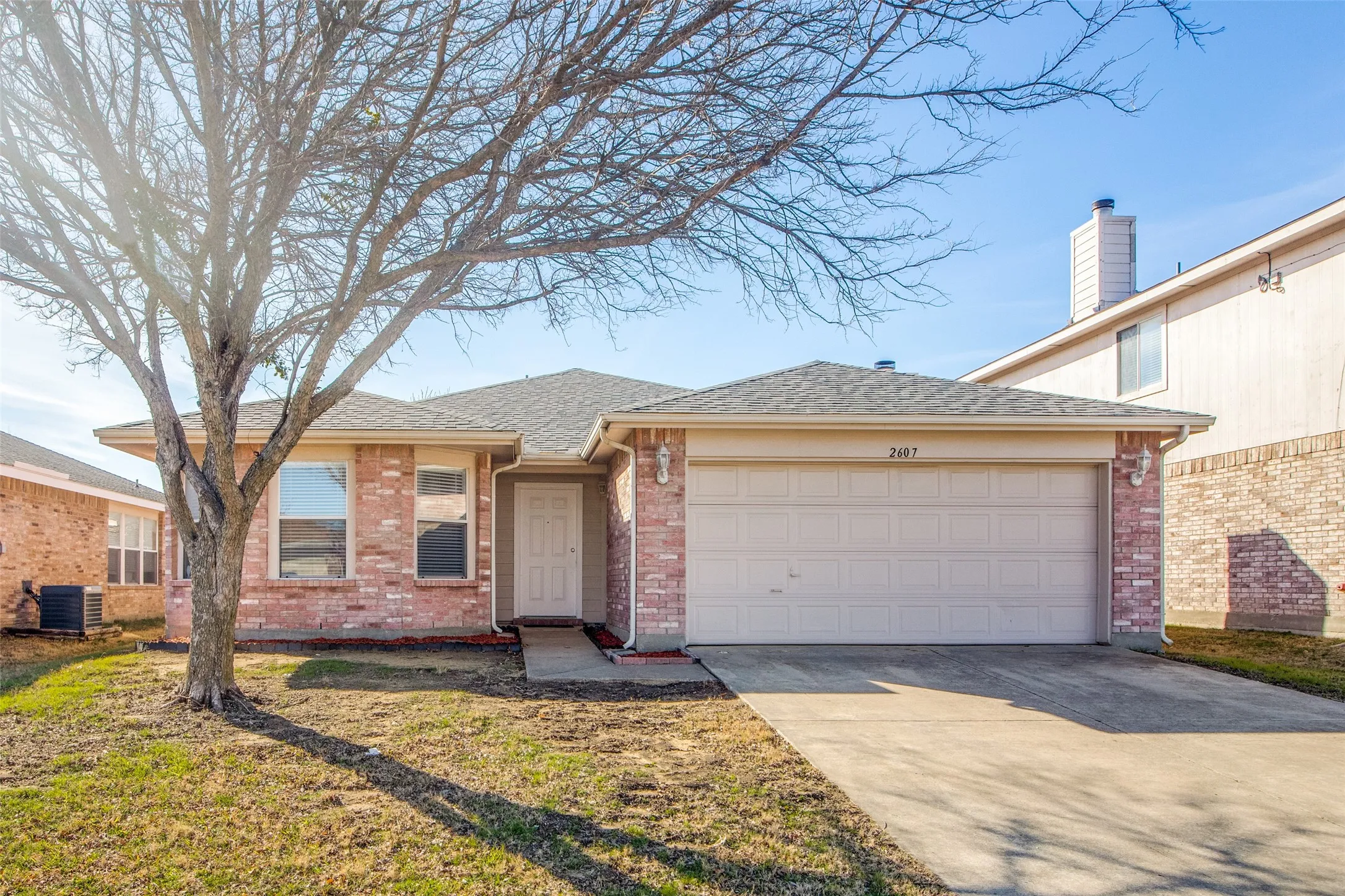 Single Family Residence For Sale in Collin County , 2607 Buckskin Drive, Mc Kinney, Texas 75071, 3 Bedroom, 2 Bathroom, 2 Garage spaces, 1,595 Sqft, built in 2000, mls#21386328, Real Estate Agent in Mc Kinney, Homes For Sale in Collin county, Homes For Sale in Mc Kinney, Realtor in Mc Kinney Texas, Real Estate Brokerage Independent Realty Texas, Luminita Cordes Realtor
