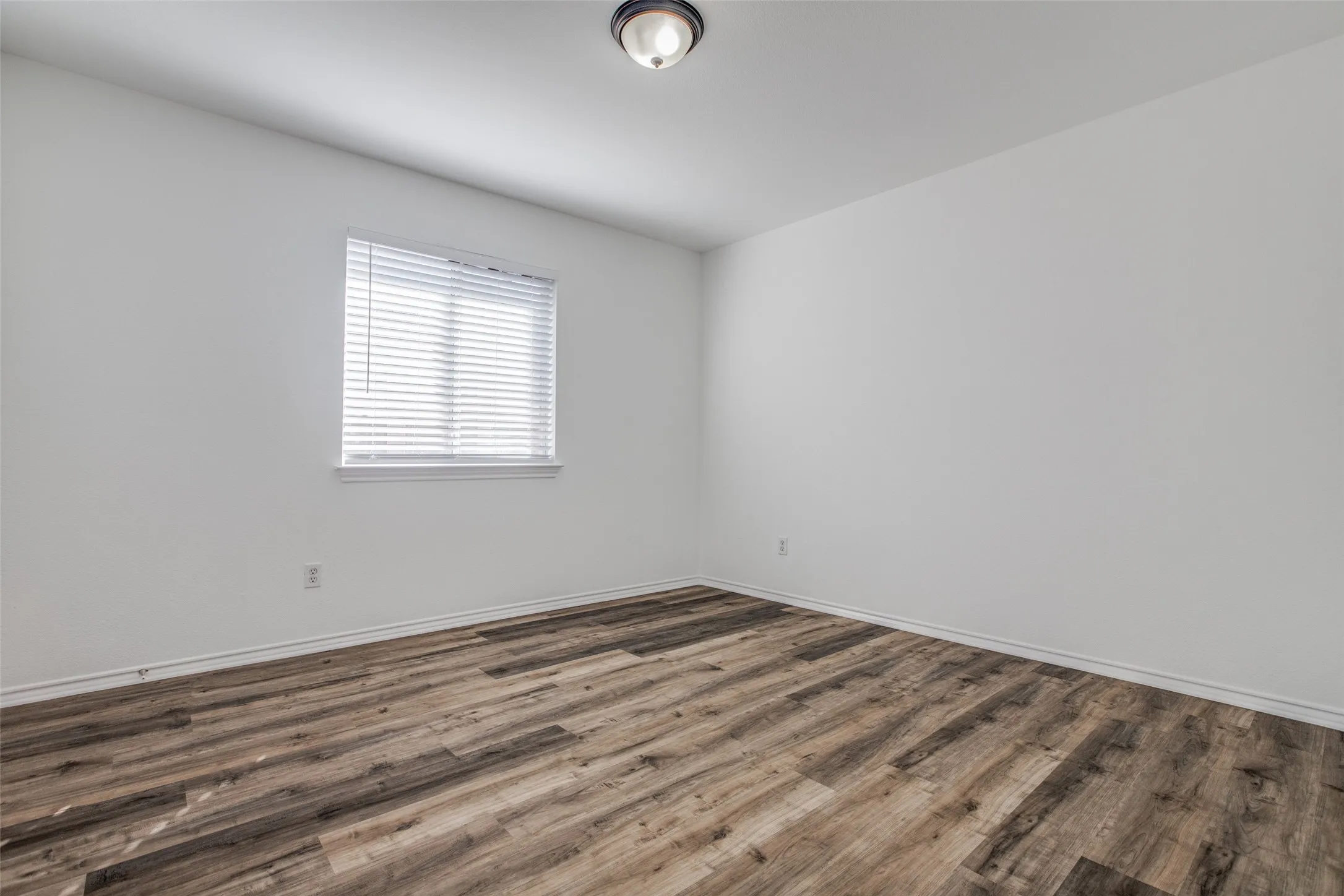 Single Family Residence For Sale in Collin County , 2607 Buckskin Drive, Mc Kinney, Texas 75071, 3 Bedroom, 2 Bathroom, 2 Garage spaces, 1,595 Sqft, built in 2000, mls#21386328, Real Estate Agent in Mc Kinney, Homes For Sale in Collin county, Homes For Sale in Mc Kinney, Realtor in Mc Kinney Texas, Real Estate Brokerage Independent Realty Texas, Luminita Cordes Realtor