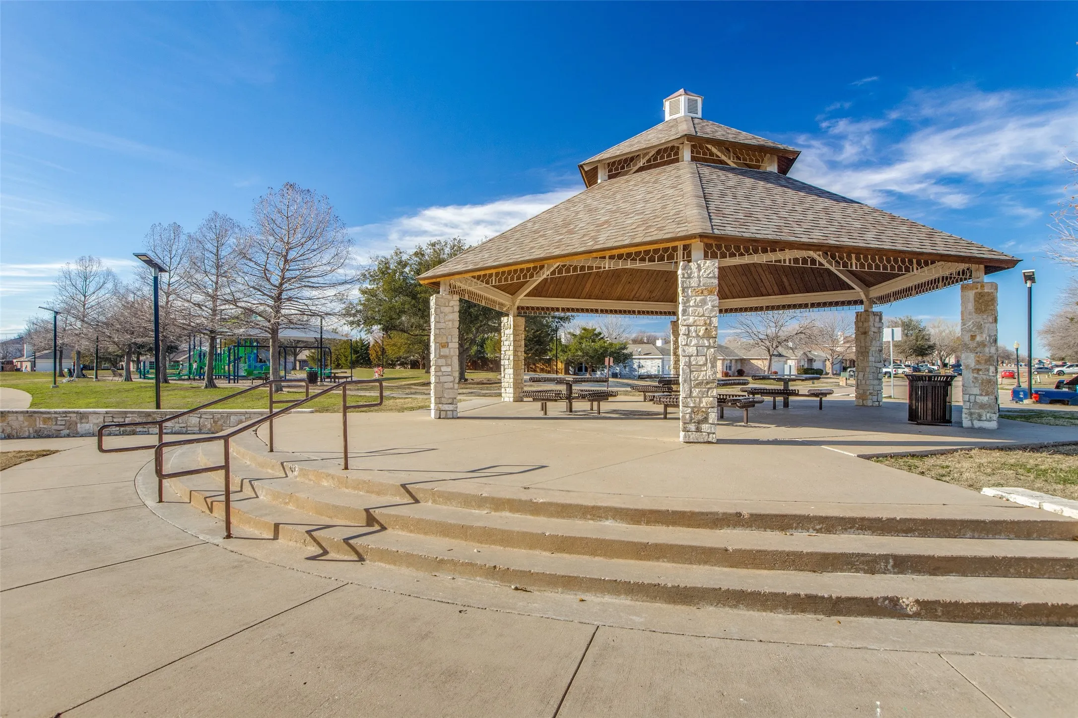 Single Family Residence For Sale in Collin County , 2607 Buckskin Drive, Mc Kinney, Texas 75071, 3 Bedroom, 2 Bathroom, 2 Garage spaces, 1,595 Sqft, built in 2000, mls#21386328, Real Estate Agent in Mc Kinney, Homes For Sale in Collin county, Homes For Sale in Mc Kinney, Realtor in Mc Kinney Texas, Real Estate Brokerage Independent Realty Texas, Luminita Cordes Realtor