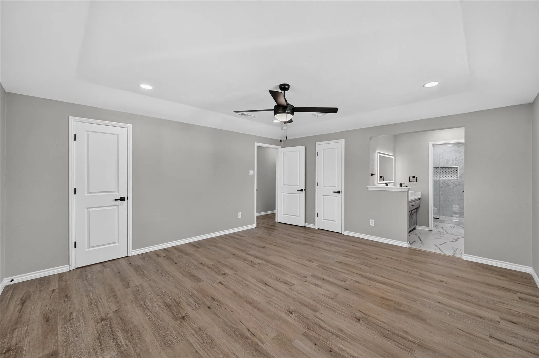 Single Family Residence For Sale in Dallas County , 215 Roma Drive, Duncanville, Texas 75116, 4 Bedroom, 3 Bathroom, 2 Garage spaces, 2,523 Sqft, built in 1975, mls#21386674, Real Estate Agent in Duncanville, Homes For Sale in Dallas county, Homes For Sale in Duncanville, Realtor in Duncanville Texas, Real Estate Brokerage Independent Realty Texas, Luminita Cordes Realtor