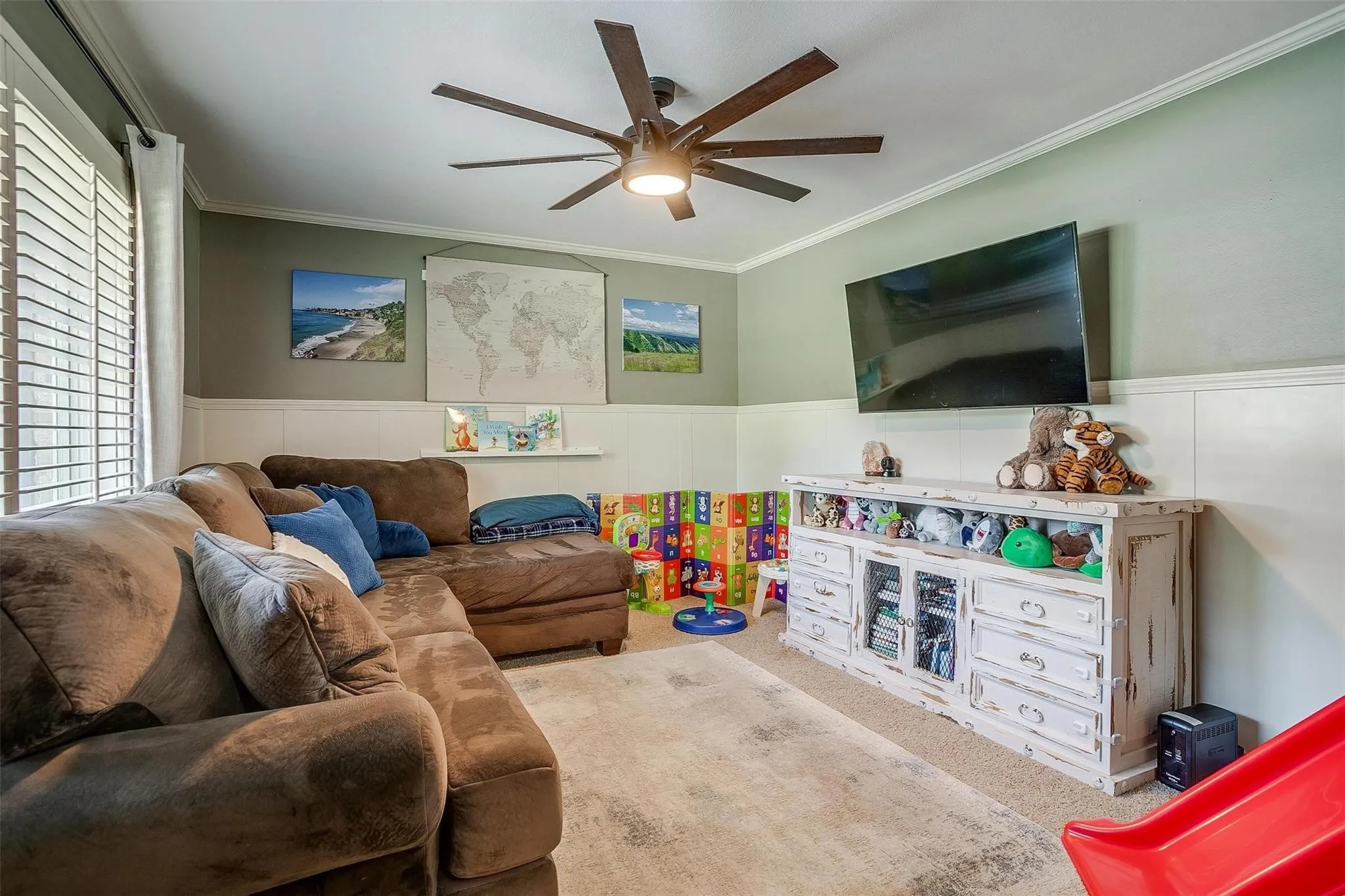 Single Family Residence For Sale in Denton County , 1412 Ridgecrest Circle, Denton, Texas 76205, 4 Bedroom, 2 Bathroom, 2 Garage spaces, 2,286 Sqft, built in 1970, mls#21385621, Real Estate Agent in Denton, Homes For Sale in Denton county, Homes For Sale in Denton, Realtor in Denton Texas, Real Estate Brokerage Independent Realty Texas, Luminita Cordes Realtor