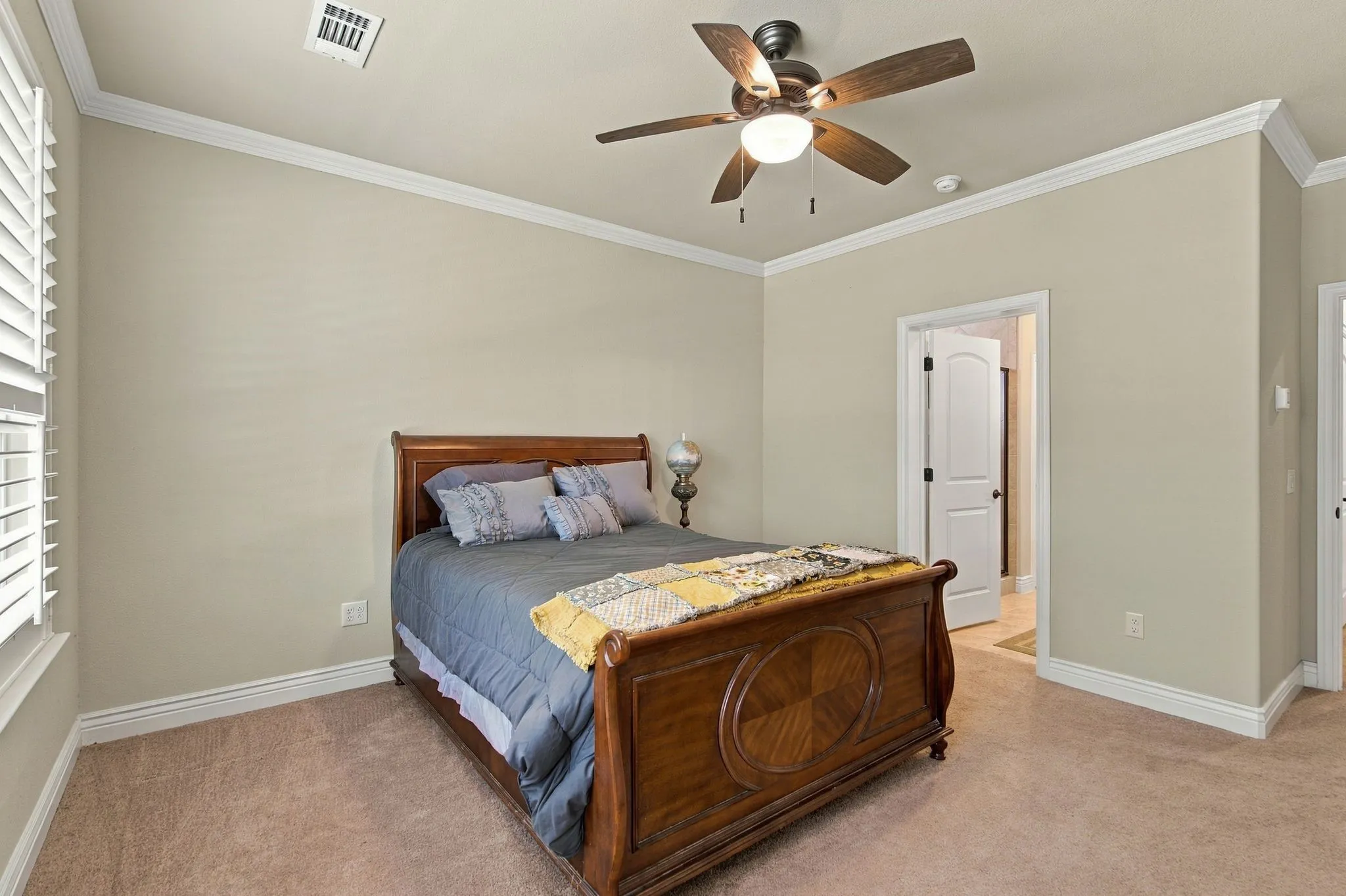 Single Family Residence For Sale in Denton County , 10304 Claystone Drive, Denton, Texas 76207, 2 Bedroom, 2 Bathroom, 2 Garage spaces, 1,417 Sqft, built in 2019, mls#21383049, Real Estate Agent in Denton, Homes For Sale in Denton county, Homes For Sale in Denton, Realtor in Denton Texas, Real Estate Brokerage Independent Realty Texas, Luminita Cordes Realtor