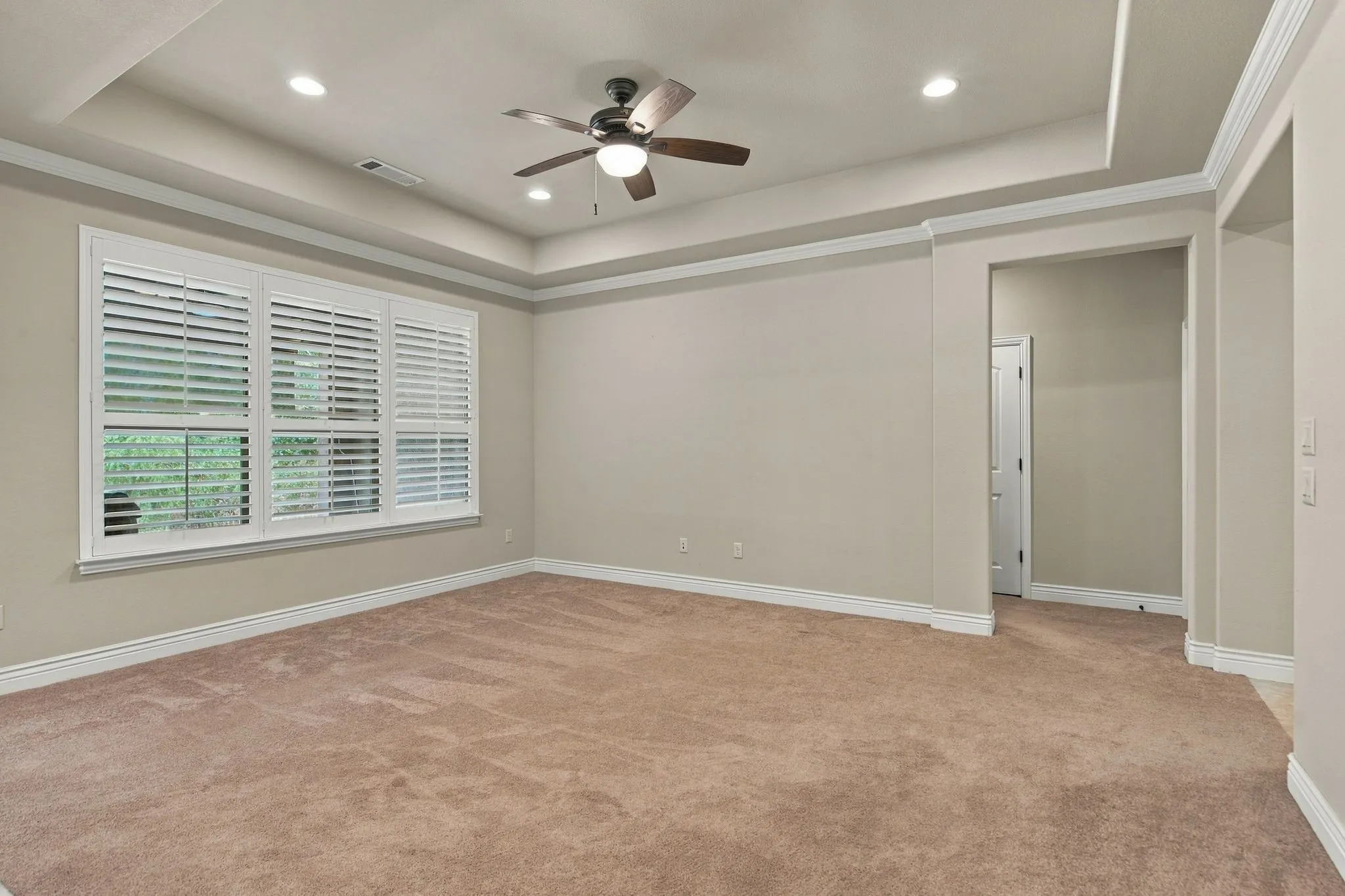 Single Family Residence For Sale in Denton County , 10304 Claystone Drive, Denton, Texas 76207, 2 Bedroom, 2 Bathroom, 2 Garage spaces, 1,417 Sqft, built in 2019, mls#21383049, Real Estate Agent in Denton, Homes For Sale in Denton county, Homes For Sale in Denton, Realtor in Denton Texas, Real Estate Brokerage Independent Realty Texas, Luminita Cordes Realtor