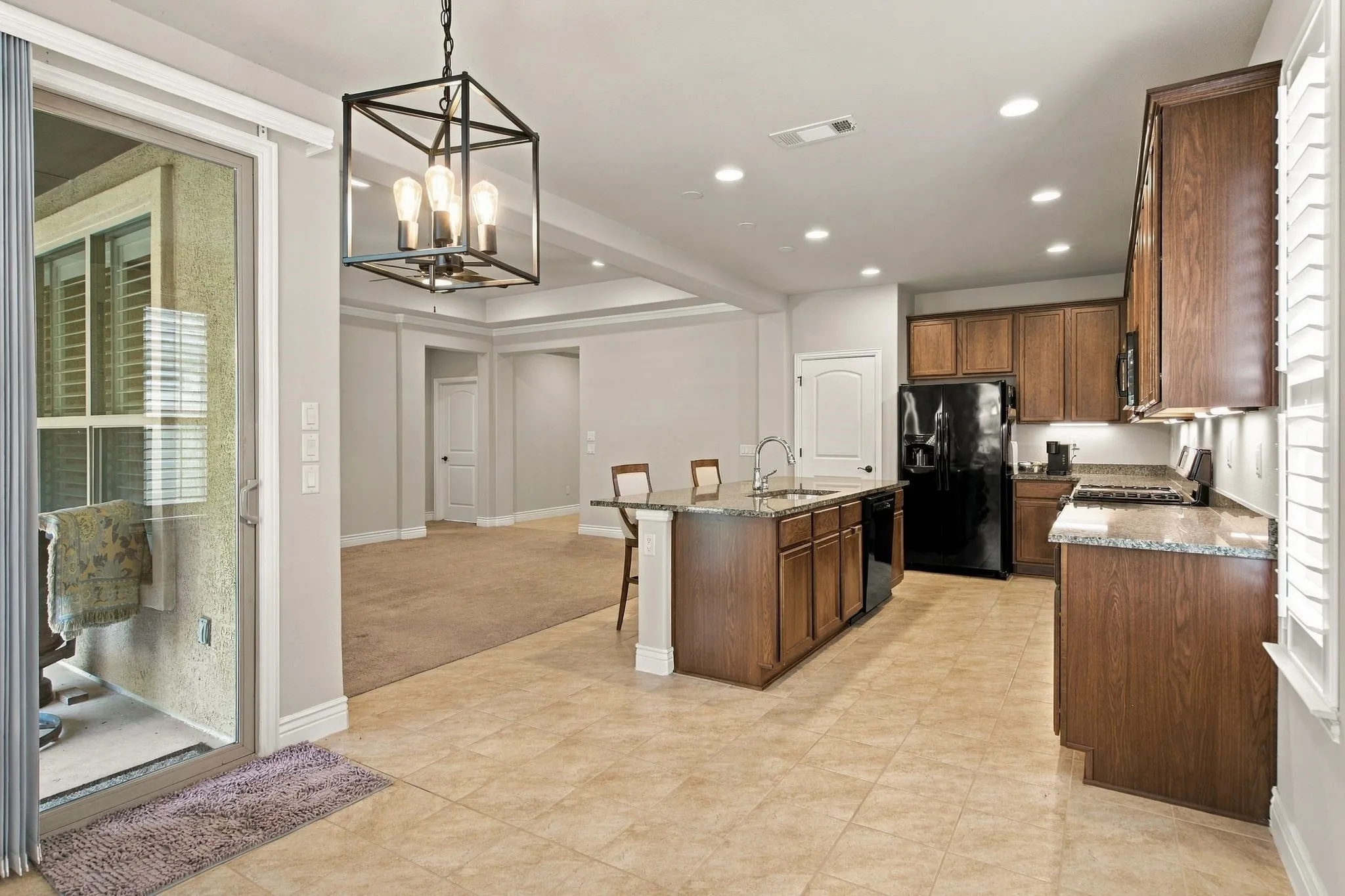 Single Family Residence For Sale in Denton County , 10304 Claystone Drive, Denton, Texas 76207, 2 Bedroom, 2 Bathroom, 2 Garage spaces, 1,417 Sqft, built in 2019, mls#21383049, Real Estate Agent in Denton, Homes For Sale in Denton county, Homes For Sale in Denton, Realtor in Denton Texas, Real Estate Brokerage Independent Realty Texas, Luminita Cordes Realtor