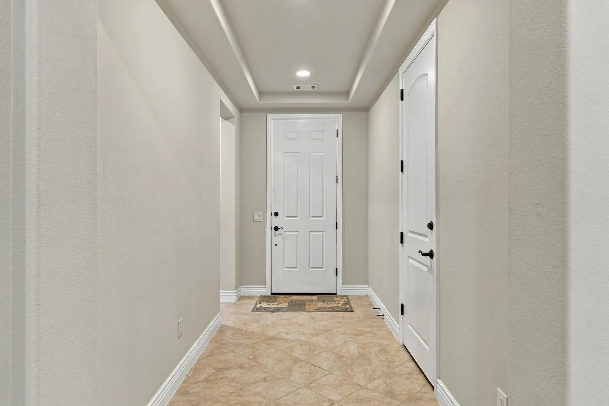 Single Family Residence For Sale in Denton County , 10304 Claystone Drive, Denton, Texas 76207, 2 Bedroom, 2 Bathroom, 2 Garage spaces, 1,417 Sqft, built in 2019, mls#21383049, Real Estate Agent in Denton, Homes For Sale in Denton county, Homes For Sale in Denton, Realtor in Denton Texas, Real Estate Brokerage Independent Realty Texas, Luminita Cordes Realtor