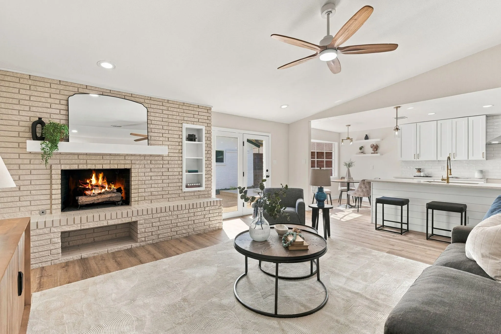 Single Family Residence For Sale in Dallas County , 12308 Cedar Bend Drive, Dallas, Texas 75244, 4 Bedroom, 4 Bathroom, 2 Garage spaces, 2,550 Sqft, built in 1966, mls#21385622, Real Estate Agent in Dallas, Homes For Sale in Dallas county, Homes For Sale in Dallas, Realtor in Dallas Texas, Real Estate Brokerage Independent Realty Texas, Luminita Cordes Realtor