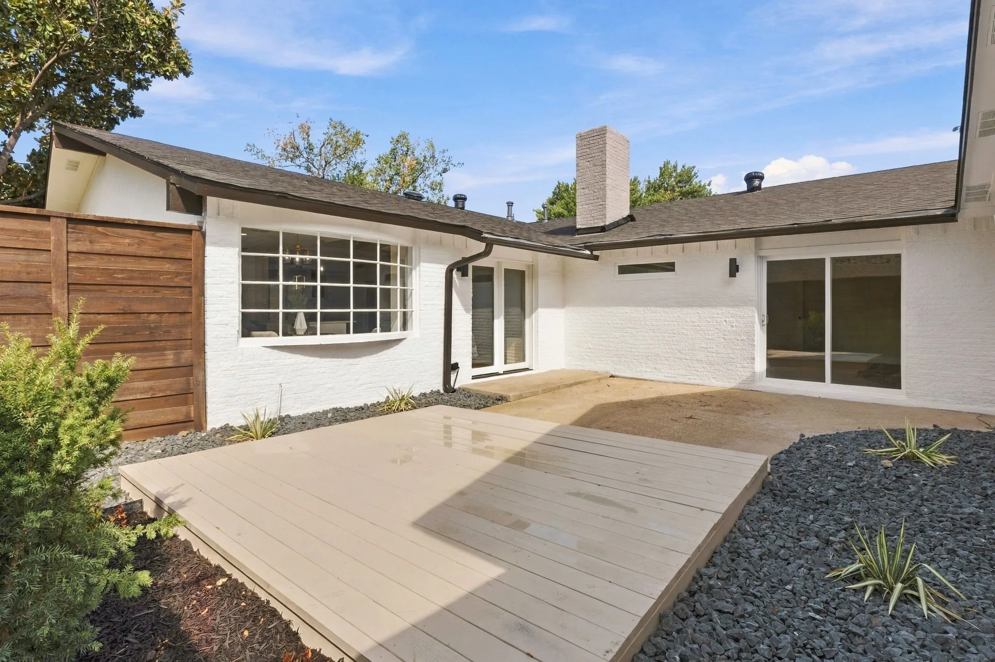 Single Family Residence For Sale in Dallas County , 12308 Cedar Bend Drive, Dallas, Texas 75244, 4 Bedroom, 4 Bathroom, 2 Garage spaces, 2,550 Sqft, built in 1966, mls#21385622, Real Estate Agent in Dallas, Homes For Sale in Dallas county, Homes For Sale in Dallas, Realtor in Dallas Texas, Real Estate Brokerage Independent Realty Texas, Luminita Cordes Realtor