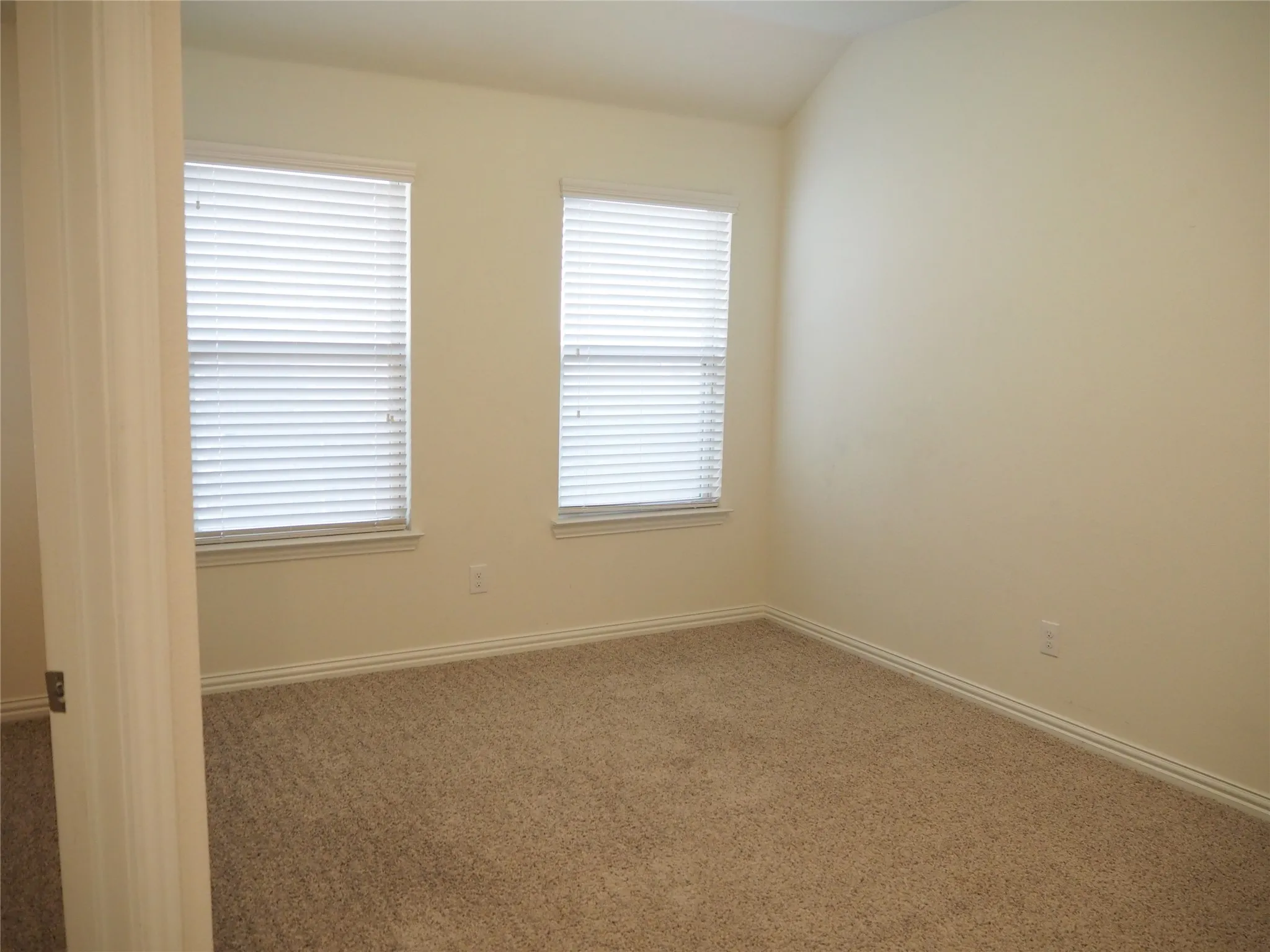 Single Family Residence For Rent in Denton County , 14832 Rocky Face Lane, Fort Worth, Texas 76052, 3 Bedroom, 2 Bathroom, 2 Garage spaces, 2,064 Sqft, built in 2018, mls#21386695, Real Estate Agent in Fort Worth, Homes For Rent in Denton county, Homes For Rent in Fort Worth, Realtor in Fort Worth Texas, Real Estate Brokerage Independent Realty Texas, Luminita Cordes Realtor