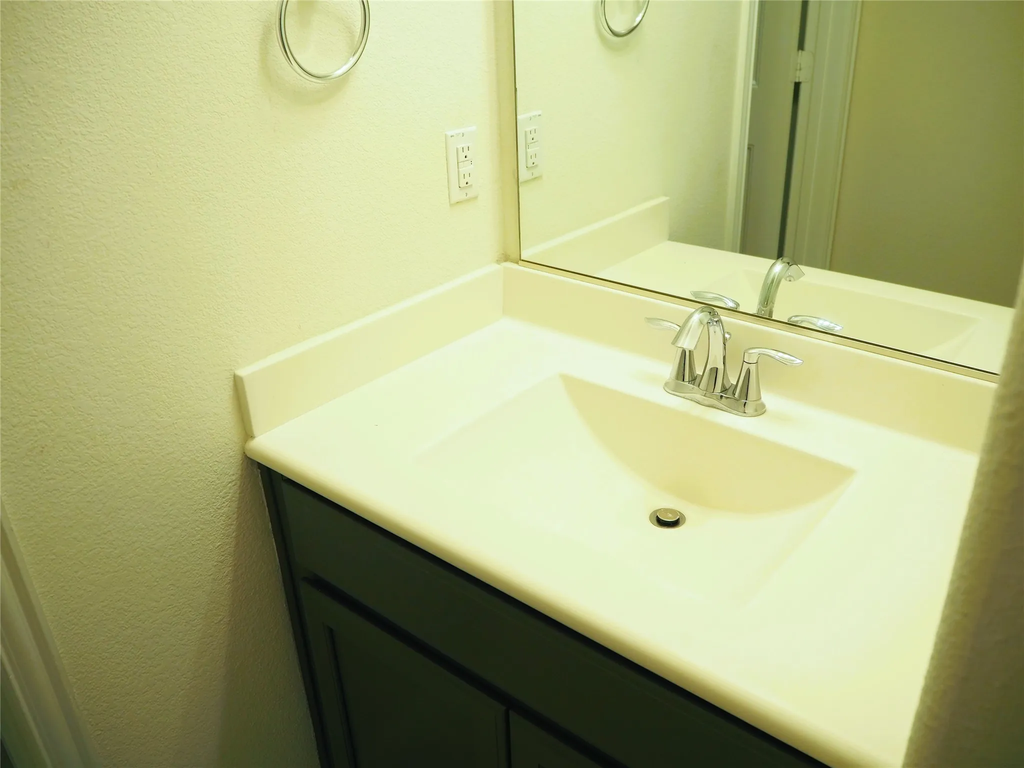 Single Family Residence For Rent in Denton County , 14832 Rocky Face Lane, Fort Worth, Texas 76052, 3 Bedroom, 2 Bathroom, 2 Garage spaces, 2,064 Sqft, built in 2018, mls#21386695, Real Estate Agent in Fort Worth, Homes For Rent in Denton county, Homes For Rent in Fort Worth, Realtor in Fort Worth Texas, Real Estate Brokerage Independent Realty Texas, Luminita Cordes Realtor