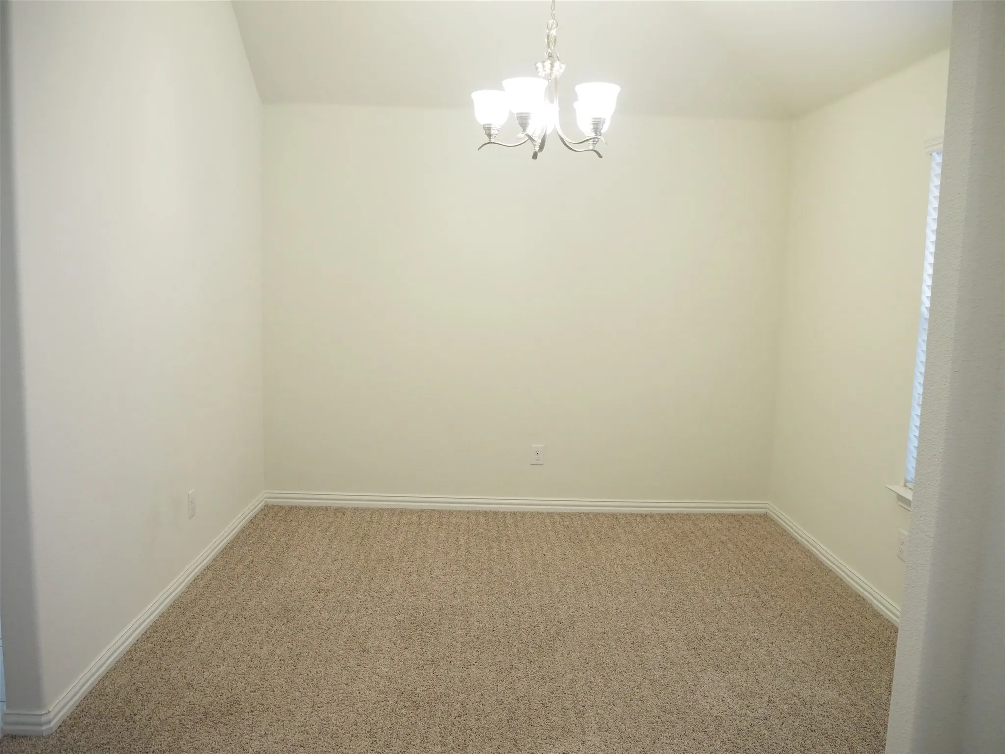 Single Family Residence For Rent in Denton County , 14832 Rocky Face Lane, Fort Worth, Texas 76052, 3 Bedroom, 2 Bathroom, 2 Garage spaces, 2,064 Sqft, built in 2018, mls#21386695, Real Estate Agent in Fort Worth, Homes For Rent in Denton county, Homes For Rent in Fort Worth, Realtor in Fort Worth Texas, Real Estate Brokerage Independent Realty Texas, Luminita Cordes Realtor
