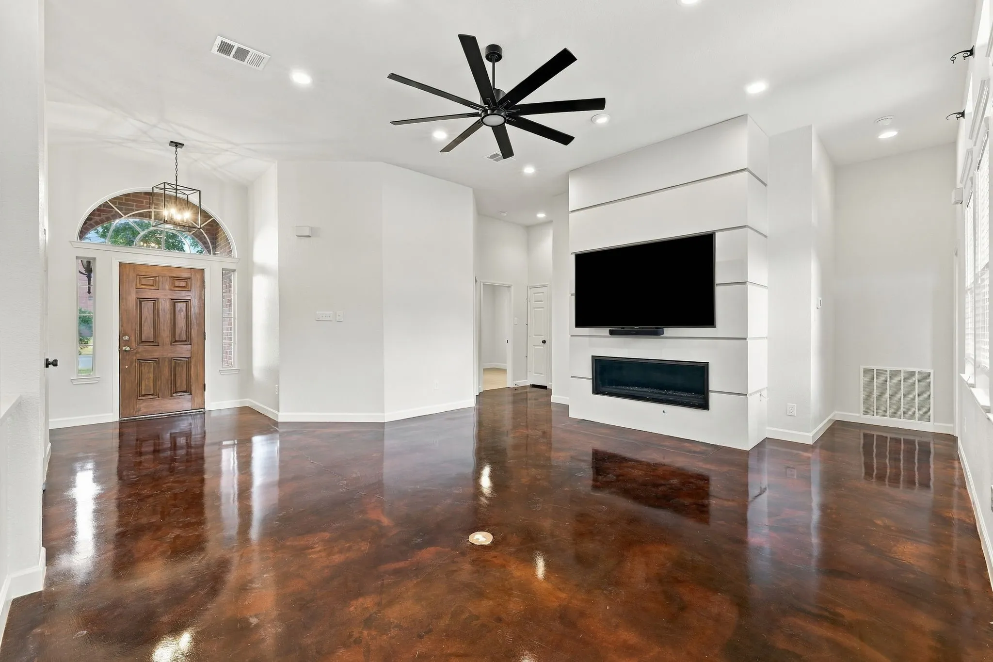 Single Family Residence For Rent in Collin County , 906 Homestead Trail, Allen, Texas 75002, 4 Bedroom, 2 Bathroom, 2 Garage spaces, 1,892 Sqft, built in 1993, mls#21386149, Real Estate Agent in Allen, Homes For Rent in Collin county, Homes For Rent in Allen, Realtor in Allen Texas, Real Estate Brokerage Independent Realty Texas, Luminita Cordes Realtor