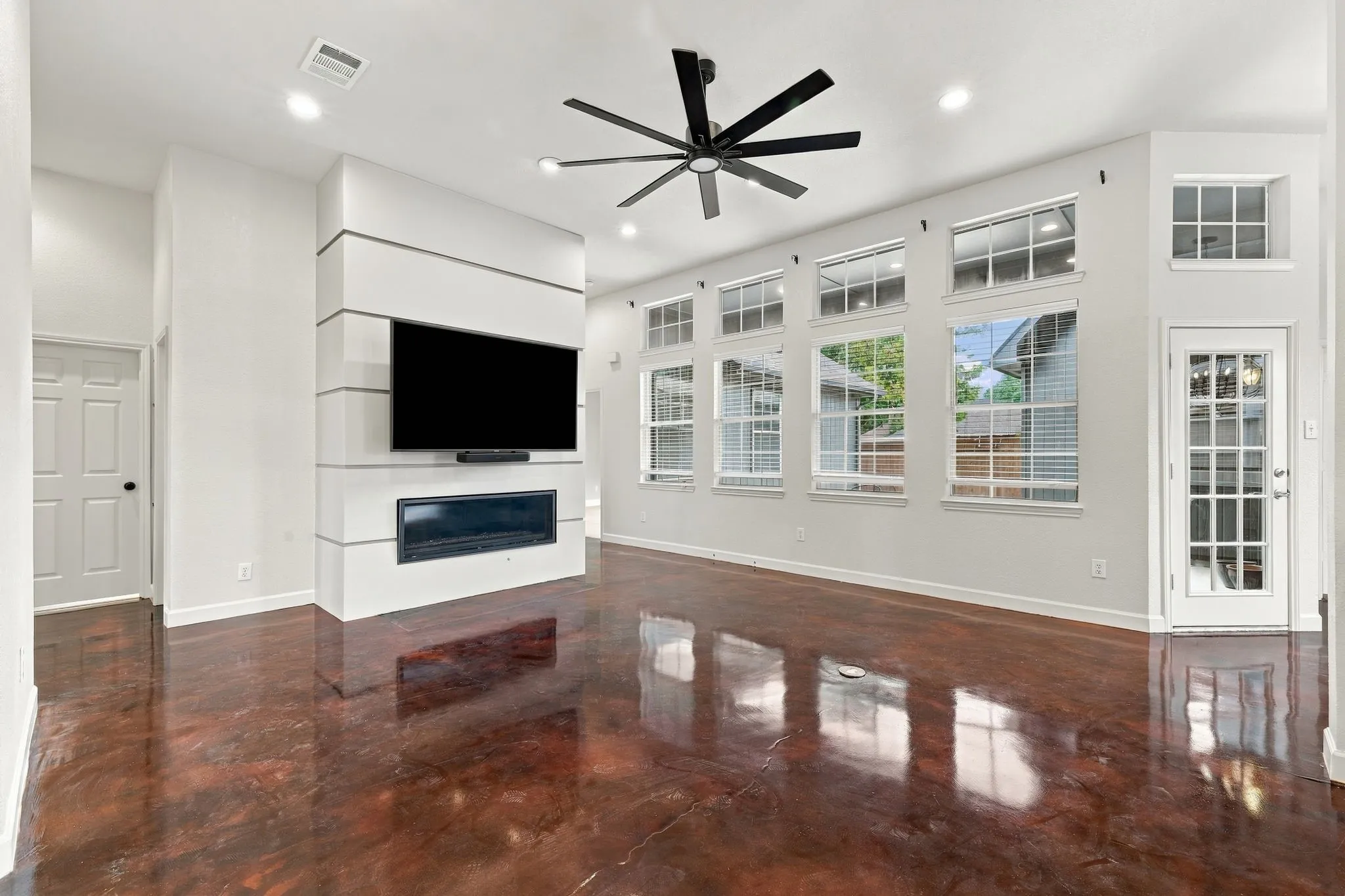 Single Family Residence For Rent in Collin County , 906 Homestead Trail, Allen, Texas 75002, 4 Bedroom, 2 Bathroom, 2 Garage spaces, 1,892 Sqft, built in 1993, mls#21386149, Real Estate Agent in Allen, Homes For Rent in Collin county, Homes For Rent in Allen, Realtor in Allen Texas, Real Estate Brokerage Independent Realty Texas, Luminita Cordes Realtor