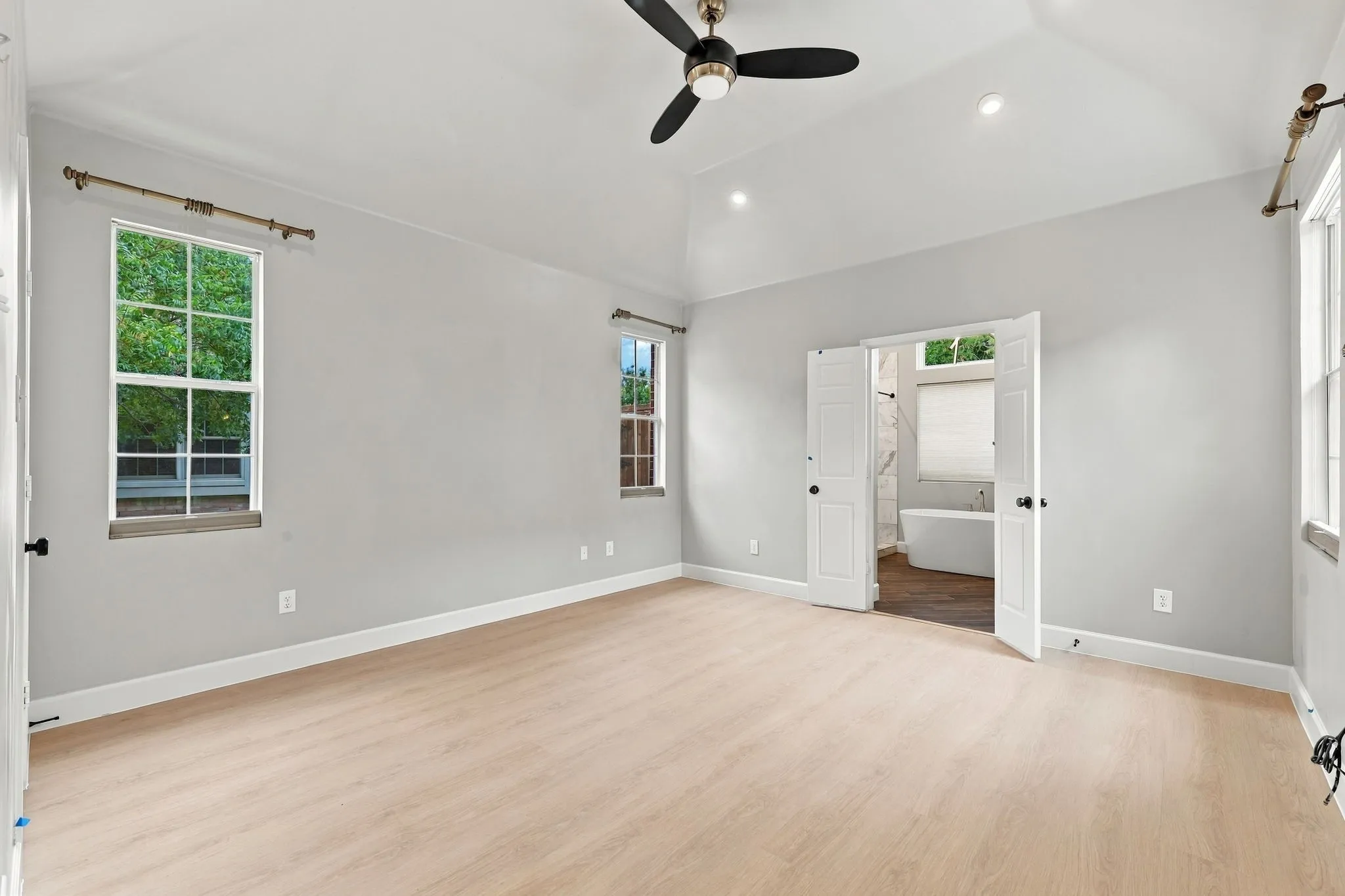 Single Family Residence For Rent in Collin County , 906 Homestead Trail, Allen, Texas 75002, 4 Bedroom, 2 Bathroom, 2 Garage spaces, 1,892 Sqft, built in 1993, mls#21386149, Real Estate Agent in Allen, Homes For Rent in Collin county, Homes For Rent in Allen, Realtor in Allen Texas, Real Estate Brokerage Independent Realty Texas, Luminita Cordes Realtor