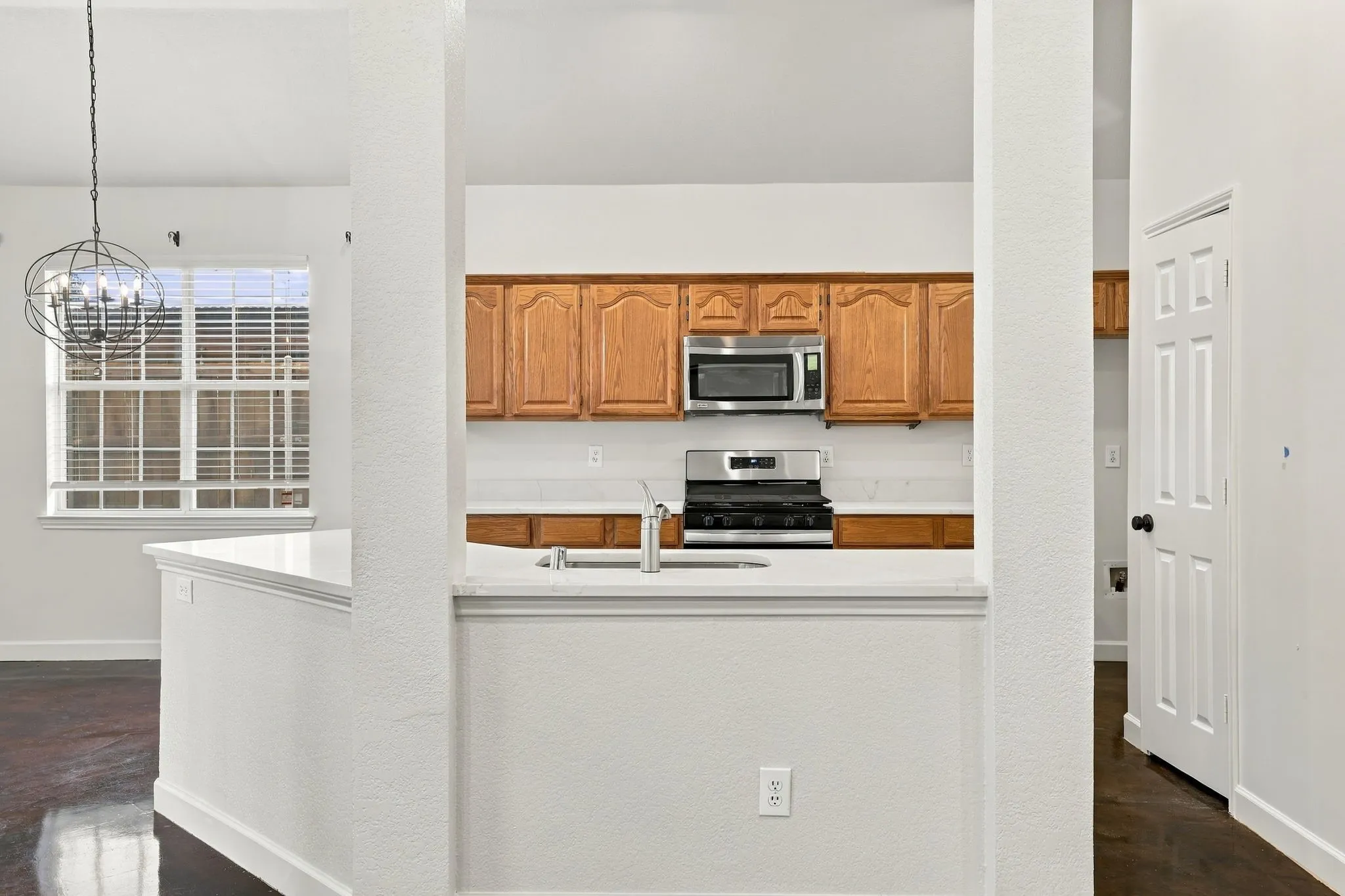 Single Family Residence For Rent in Collin County , 906 Homestead Trail, Allen, Texas 75002, 4 Bedroom, 2 Bathroom, 2 Garage spaces, 1,892 Sqft, built in 1993, mls#21386149, Real Estate Agent in Allen, Homes For Rent in Collin county, Homes For Rent in Allen, Realtor in Allen Texas, Real Estate Brokerage Independent Realty Texas, Luminita Cordes Realtor