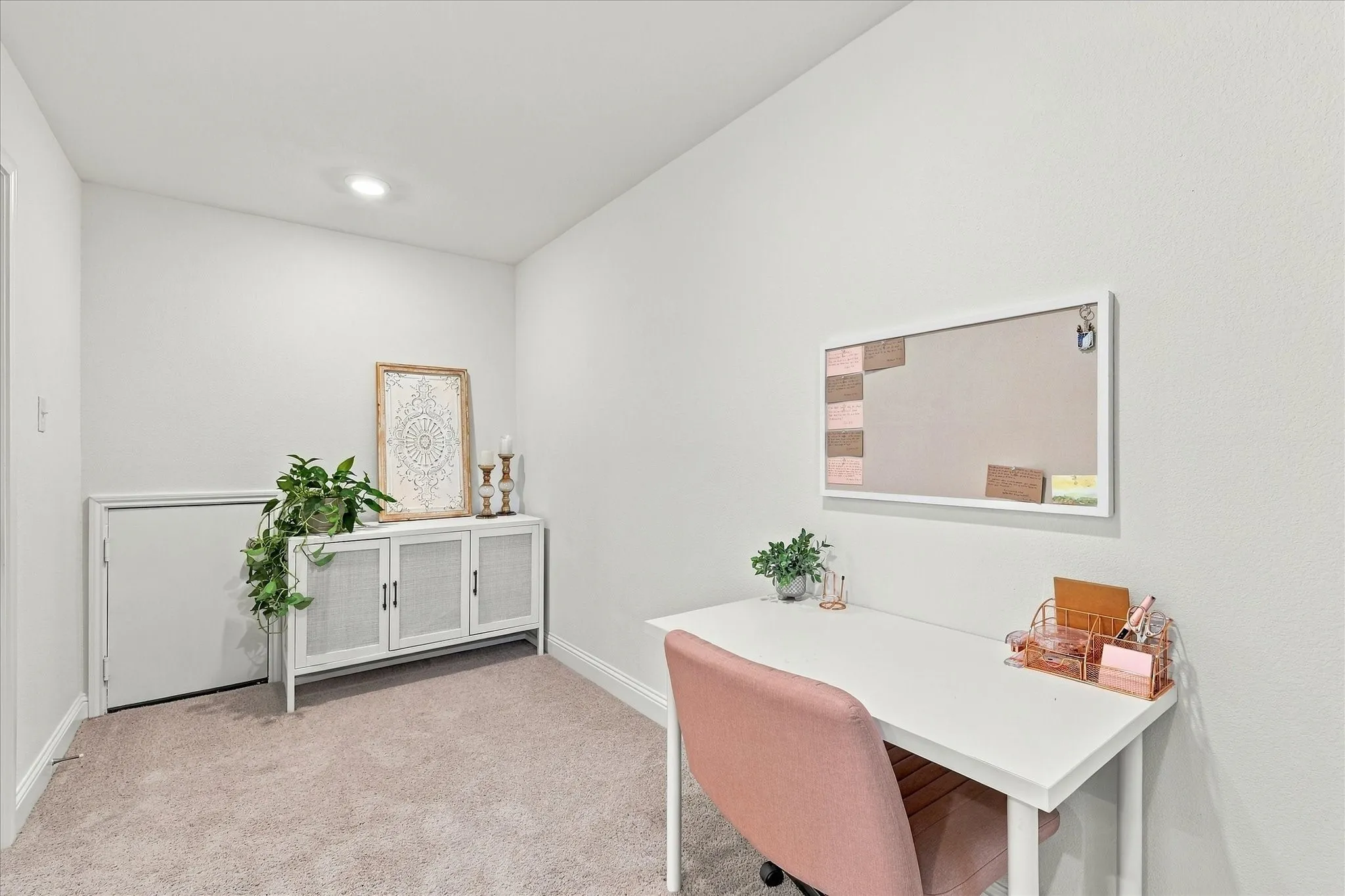 Huge bedroom with large walk in closet currently being used for a work out room