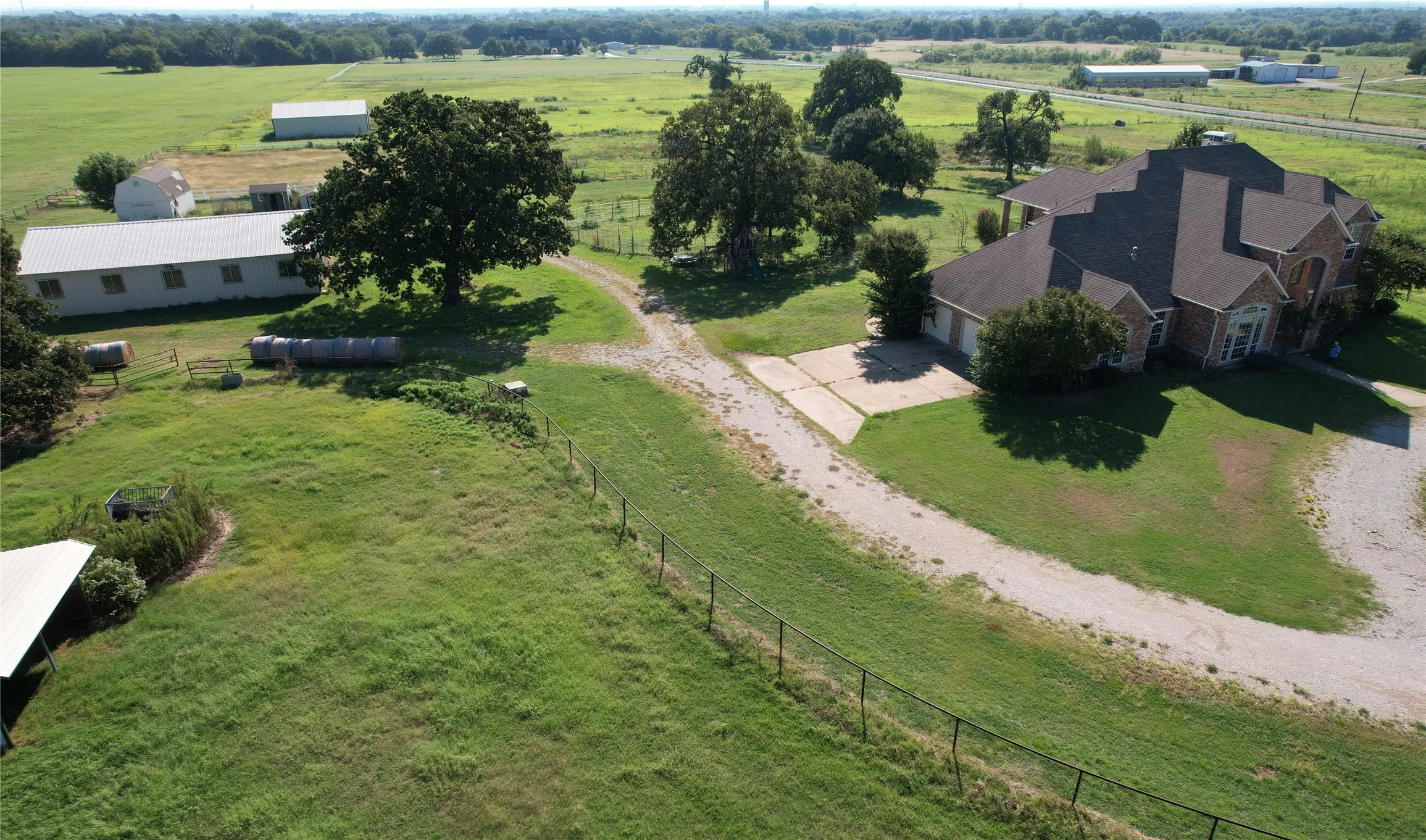 Farm For Rent in Denton County , 5700 FM 424, Cross Roads, Texas 76227, 4 Bedroom, 4 Bathroom, 3 Garage spaces, 4,434 Sqft, built in 1999, mls#21386697, Real Estate Agent in Cross Roads, Homes For Rent in Denton county, Homes For Rent in Cross Roads, Realtor in Cross Roads Texas, Real Estate Brokerage Independent Realty Texas, Luminita Cordes Realtor