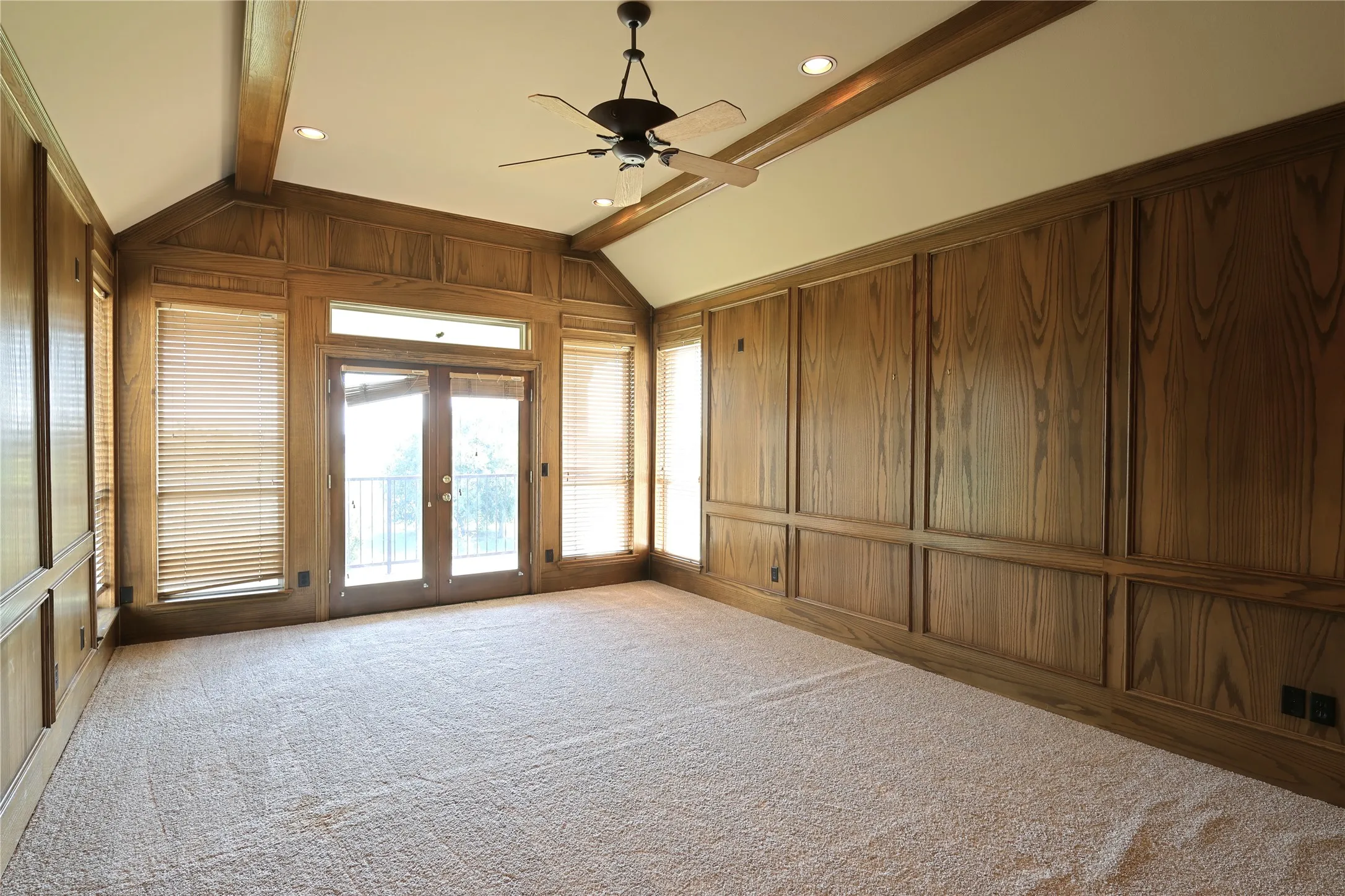 Farm For Rent in Denton County , 5700 FM 424, Cross Roads, Texas 76227, 4 Bedroom, 4 Bathroom, 3 Garage spaces, 4,434 Sqft, built in 1999, mls#21386697, Real Estate Agent in Cross Roads, Homes For Rent in Denton county, Homes For Rent in Cross Roads, Realtor in Cross Roads Texas, Real Estate Brokerage Independent Realty Texas, Luminita Cordes Realtor