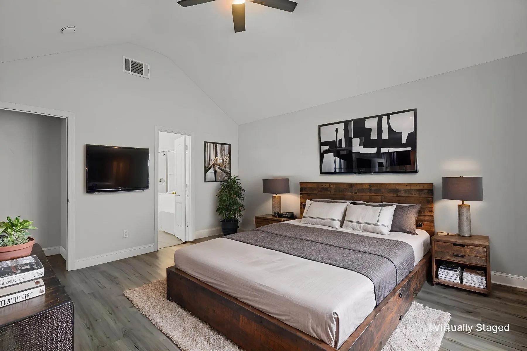 another look at primary bedroom