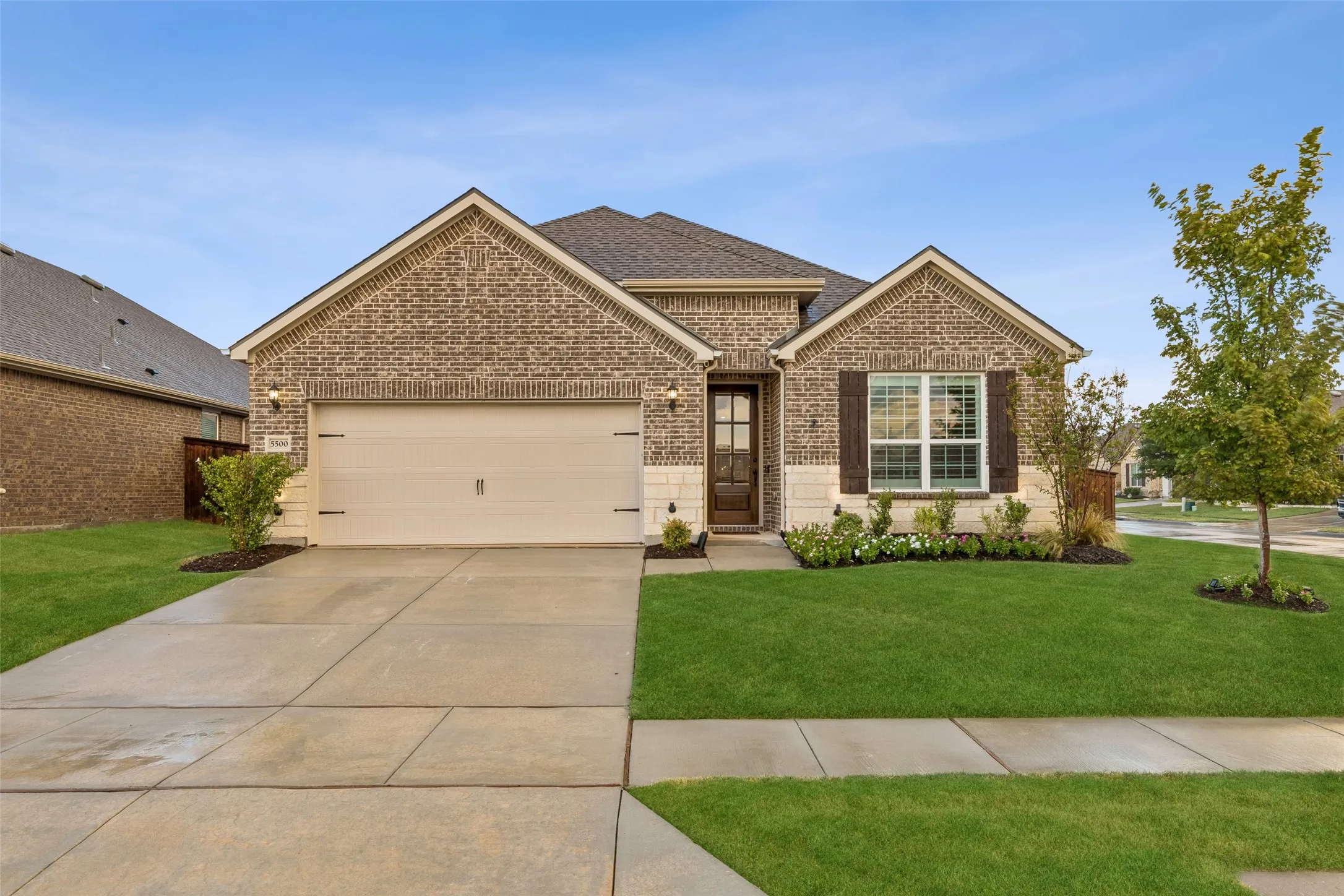 Single Family Residence For Sale in Collin County , 5500 Mount Joy Drive, Mc Kinney, Texas 75071, 4 Bedroom, 3 Bathroom, 2 Garage spaces, 2,206 Sqft, built in 2019, mls#21386140, Real Estate Agent in Mc Kinney, Homes For Sale in Collin county, Homes For Sale in Mc Kinney, Realtor in Mc Kinney Texas, Real Estate Brokerage Independent Realty Texas, Luminita Cordes Realtor