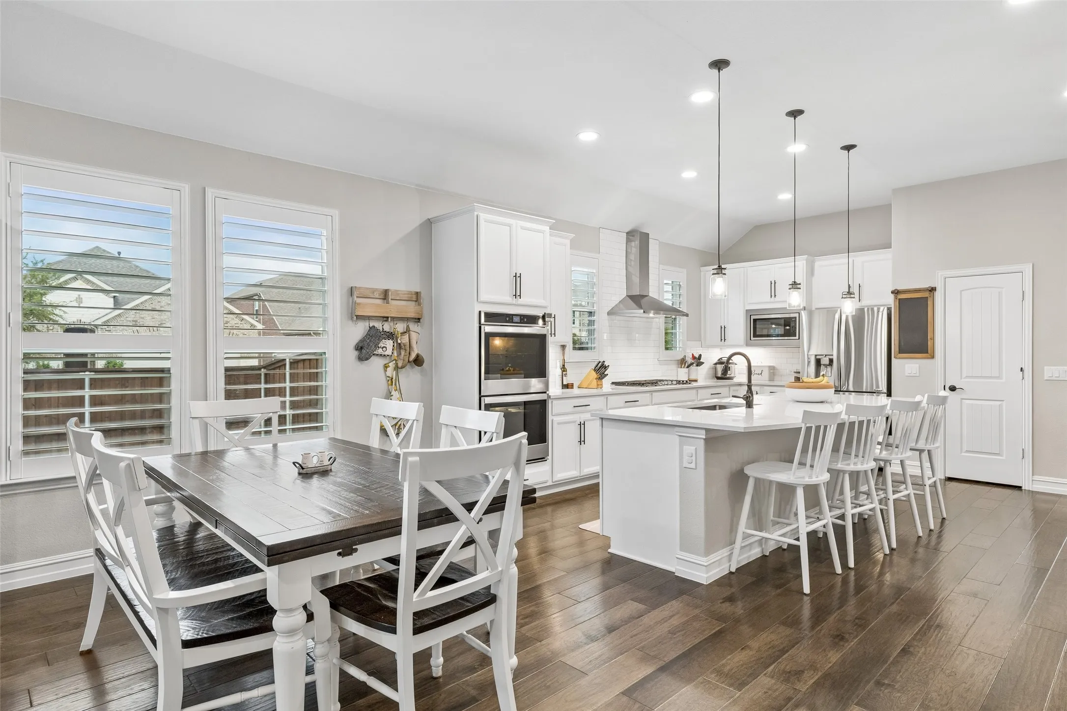Single Family Residence For Sale in Collin County , 5500 Mount Joy Drive, Mc Kinney, Texas 75071, 4 Bedroom, 3 Bathroom, 2 Garage spaces, 2,206 Sqft, built in 2019, mls#21386140, Real Estate Agent in Mc Kinney, Homes For Sale in Collin county, Homes For Sale in Mc Kinney, Realtor in Mc Kinney Texas, Real Estate Brokerage Independent Realty Texas, Luminita Cordes Realtor