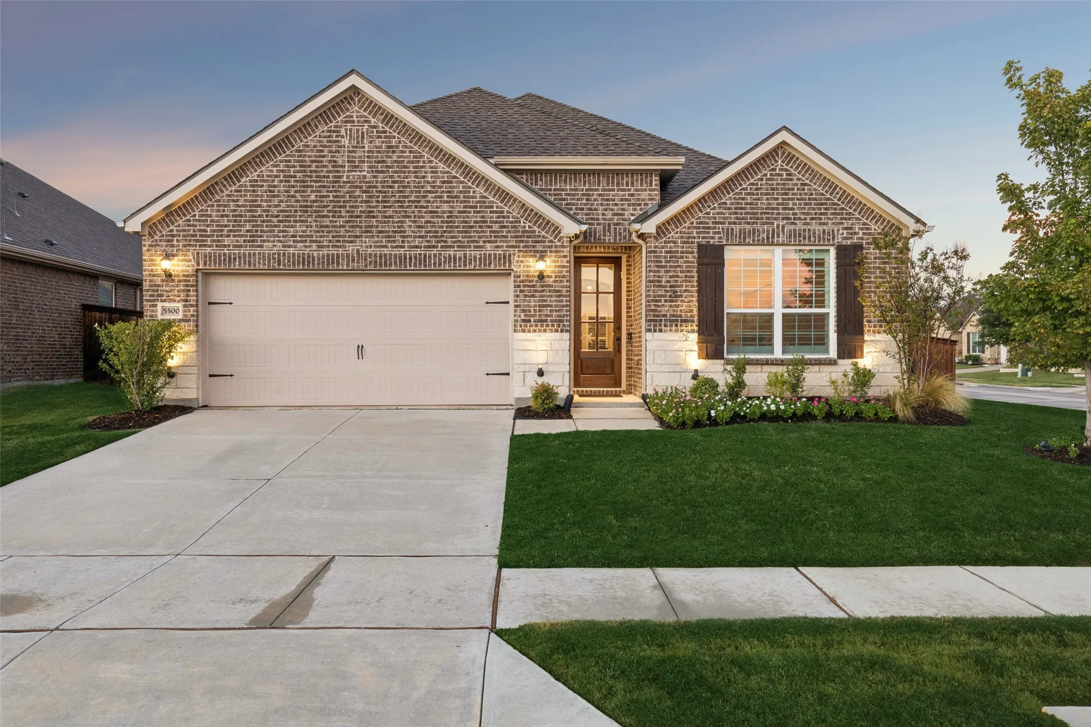 Single Family Residence For Sale in Collin County , 5500 Mount Joy Drive, Mc Kinney, Texas 75071, 4 Bedroom, 3 Bathroom, 2 Garage spaces, 2,206 Sqft, built in 2019, mls#21386140, Real Estate Agent in Mc Kinney, Homes For Sale in Collin county, Homes For Sale in Mc Kinney, Realtor in Mc Kinney Texas, Real Estate Brokerage Independent Realty Texas, Luminita Cordes Realtor