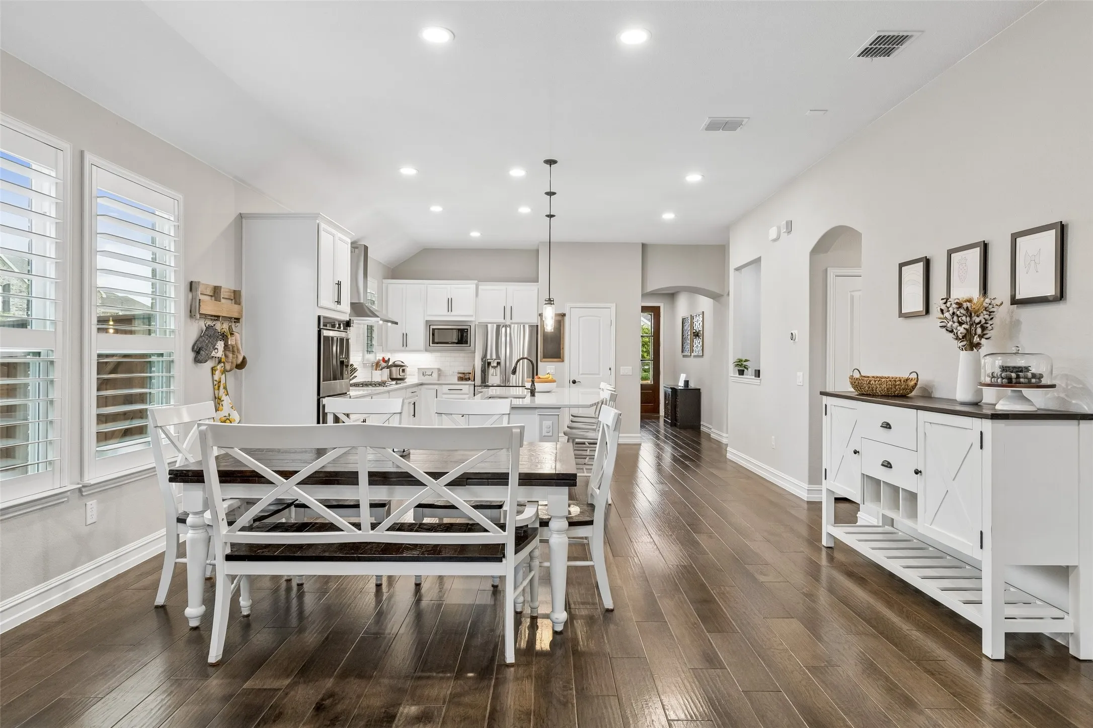 Single Family Residence For Sale in Collin County , 5500 Mount Joy Drive, Mc Kinney, Texas 75071, 4 Bedroom, 3 Bathroom, 2 Garage spaces, 2,206 Sqft, built in 2019, mls#21386140, Real Estate Agent in Mc Kinney, Homes For Sale in Collin county, Homes For Sale in Mc Kinney, Realtor in Mc Kinney Texas, Real Estate Brokerage Independent Realty Texas, Luminita Cordes Realtor