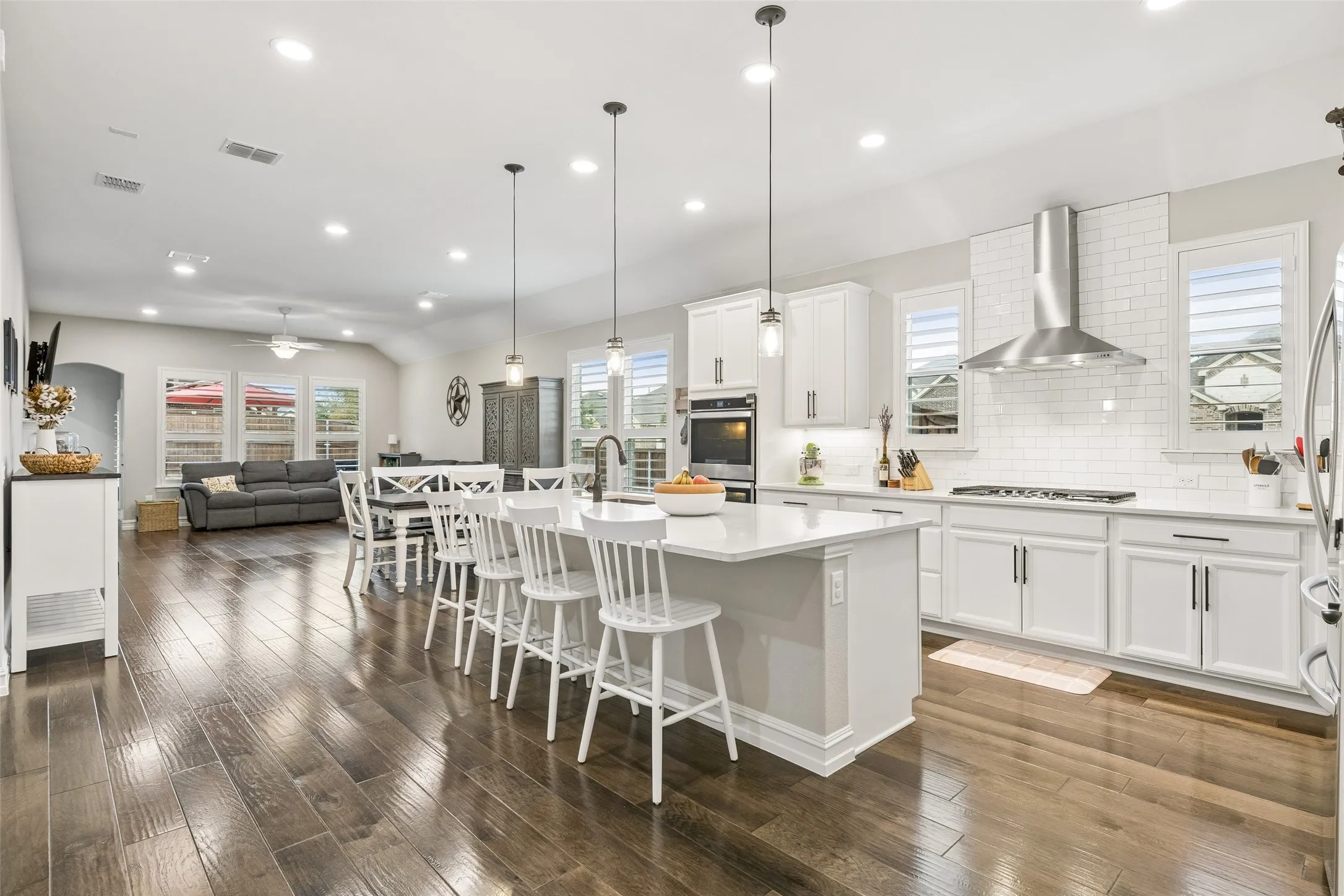 Single Family Residence For Sale in Collin County , 5500 Mount Joy Drive, Mc Kinney, Texas 75071, 4 Bedroom, 3 Bathroom, 2 Garage spaces, 2,206 Sqft, built in 2019, mls#21386140, Real Estate Agent in Mc Kinney, Homes For Sale in Collin county, Homes For Sale in Mc Kinney, Realtor in Mc Kinney Texas, Real Estate Brokerage Independent Realty Texas, Luminita Cordes Realtor