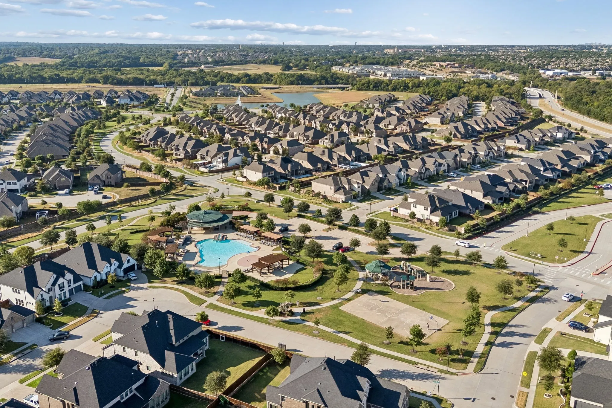 Single Family Residence For Sale in Collin County , 5500 Mount Joy Drive, Mc Kinney, Texas 75071, 4 Bedroom, 3 Bathroom, 2 Garage spaces, 2,206 Sqft, built in 2019, mls#21386140, Real Estate Agent in Mc Kinney, Homes For Sale in Collin county, Homes For Sale in Mc Kinney, Realtor in Mc Kinney Texas, Real Estate Brokerage Independent Realty Texas, Luminita Cordes Realtor