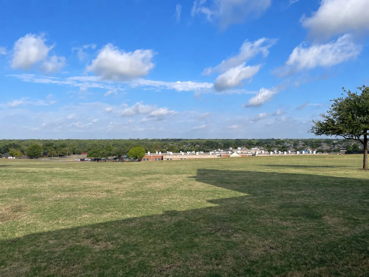 Single Family Residence For Rent in Dallas County , 2201 Petunia Lane, Rowlett, Texas 75089, 4 Bedroom, 4 Bathroom, 2 Garage spaces, 2,744 Sqft, built in 2015, mls#21386705, Real Estate Agent in Rowlett, Homes For Rent in Dallas county, Homes For Rent in Rowlett, Realtor in Rowlett Texas, Real Estate Brokerage Independent Realty Texas, Luminita Cordes Realtor