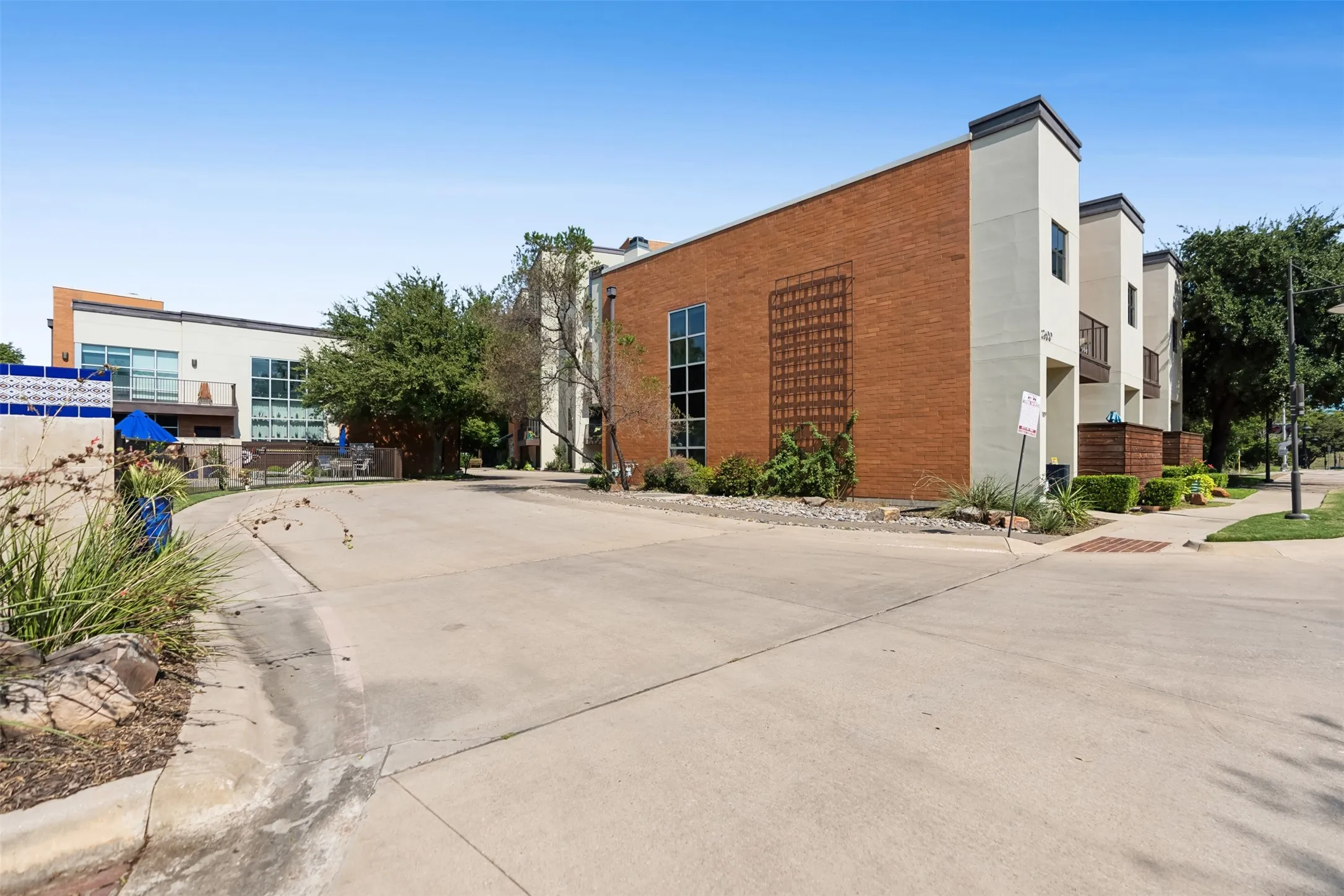 Condominium For Rent in Tarrant County , 2608 Museum Way 3202, Fort Worth, Texas 76107, 1 Bedroom, 2 Bathroom, 1 Garage spaces, 1,170 Sqft, built in 2006, mls#21386707, Real Estate Agent in Fort Worth, Homes For Rent in Tarrant county, Homes For Rent in Fort Worth, Realtor in Fort Worth Texas, Real Estate Brokerage Independent Realty Texas, Luminita Cordes Realtor